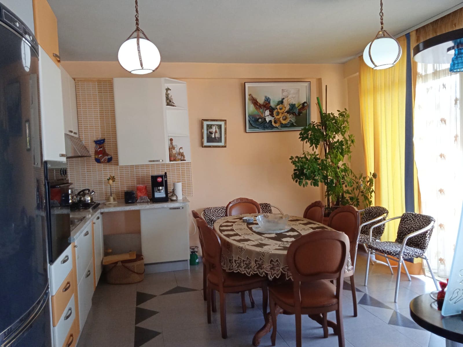 SHITET APARTAMENT 2+1 PRANE HOTEL ANDI SHKEMBI I KAVAJES,DURRES. 4