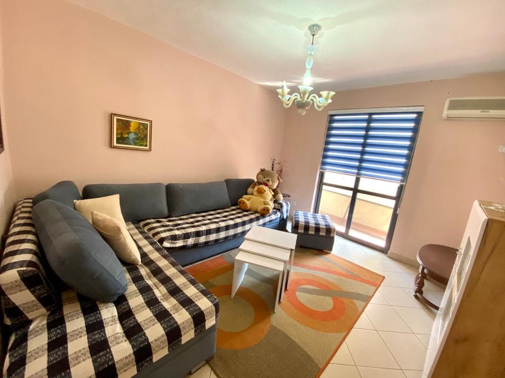 SHITET APARTAMENT 2+1 RRUGA EGNATIA, DURRES.