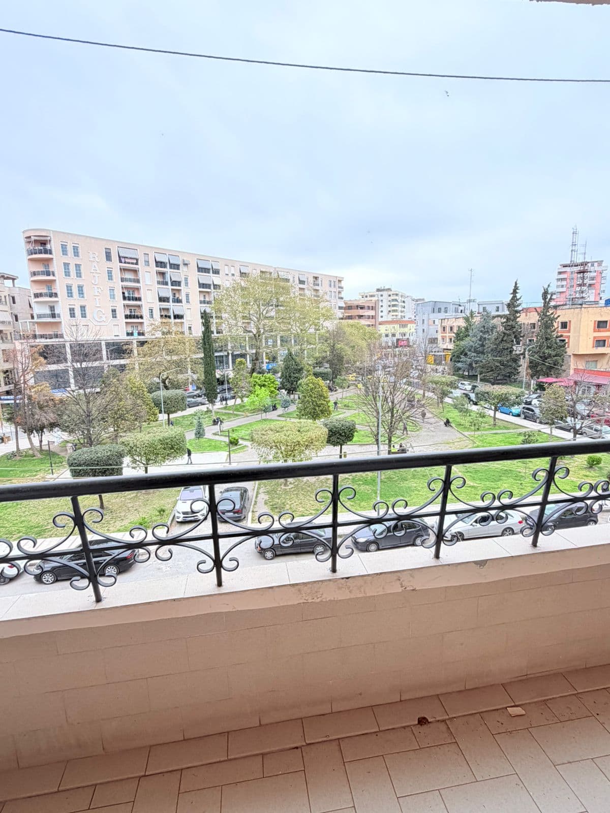 JEPET ME QERA APARTAMENT 2+1 PRANE PRANVERES, DURRES 3