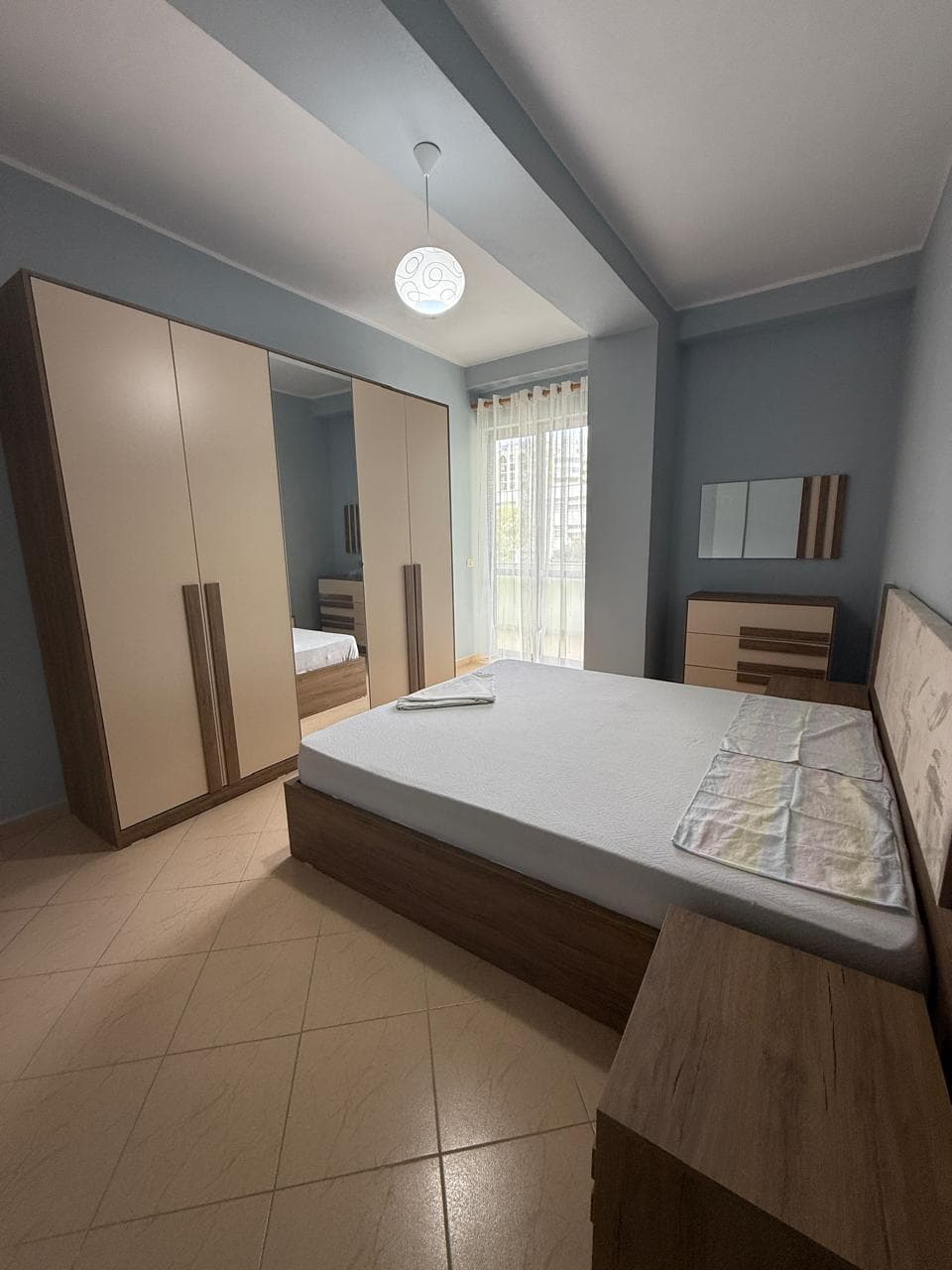 JEPET ME QERA APARTAMENT 2+1 PLAZH TEK ADREATIKU DURRES 2