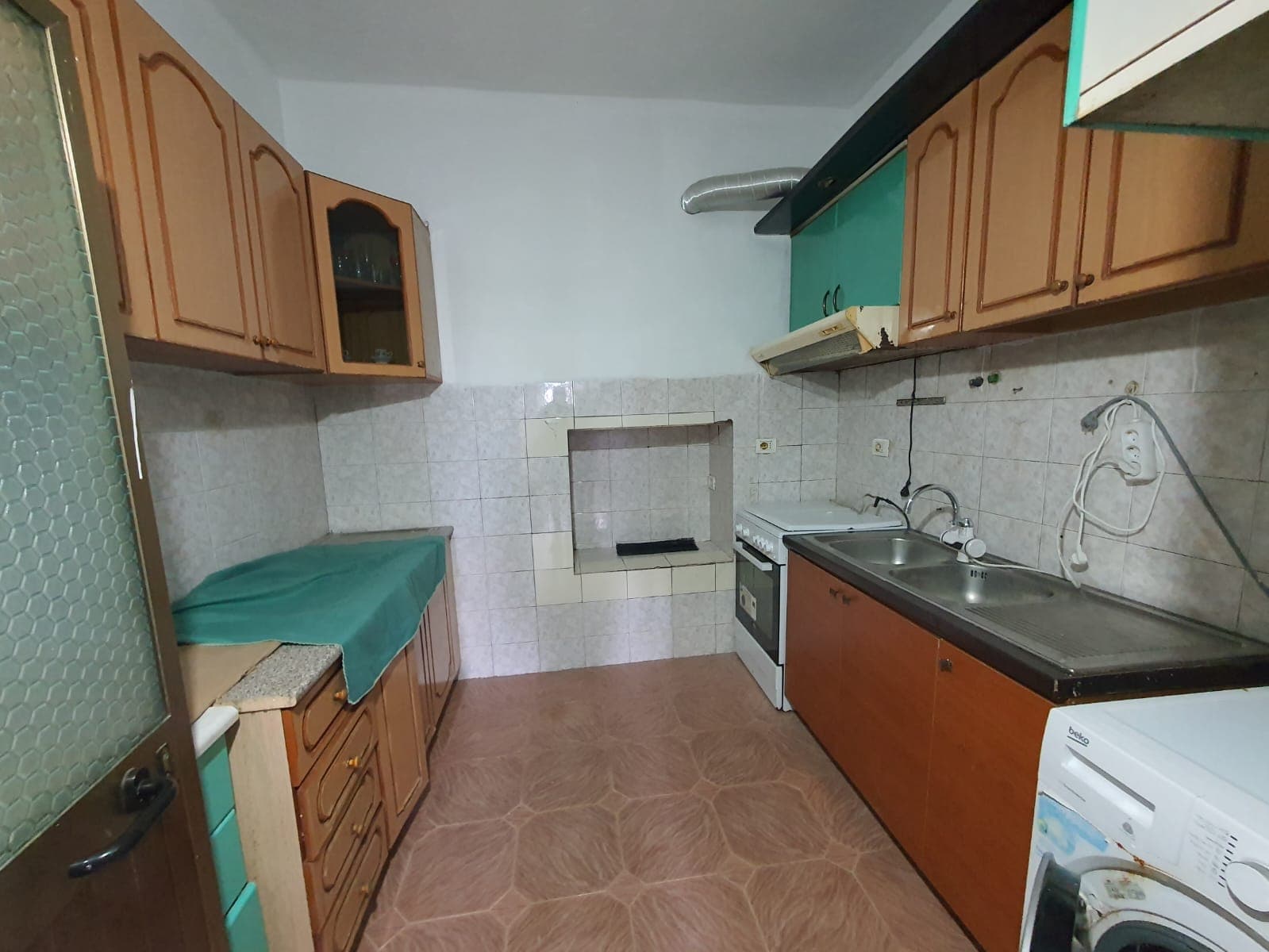 JEPET ME QERA KATI I 1 I NJE VILE,PRANE SHKOLLES EFTALI KOCI,DURRES 2