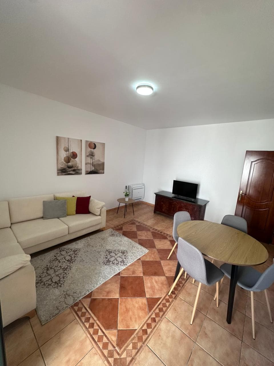 JEPET ME QERA APARTAMENT 1+1 PRANE VILLA PASCUCCI, PLAZH, DURRES 3