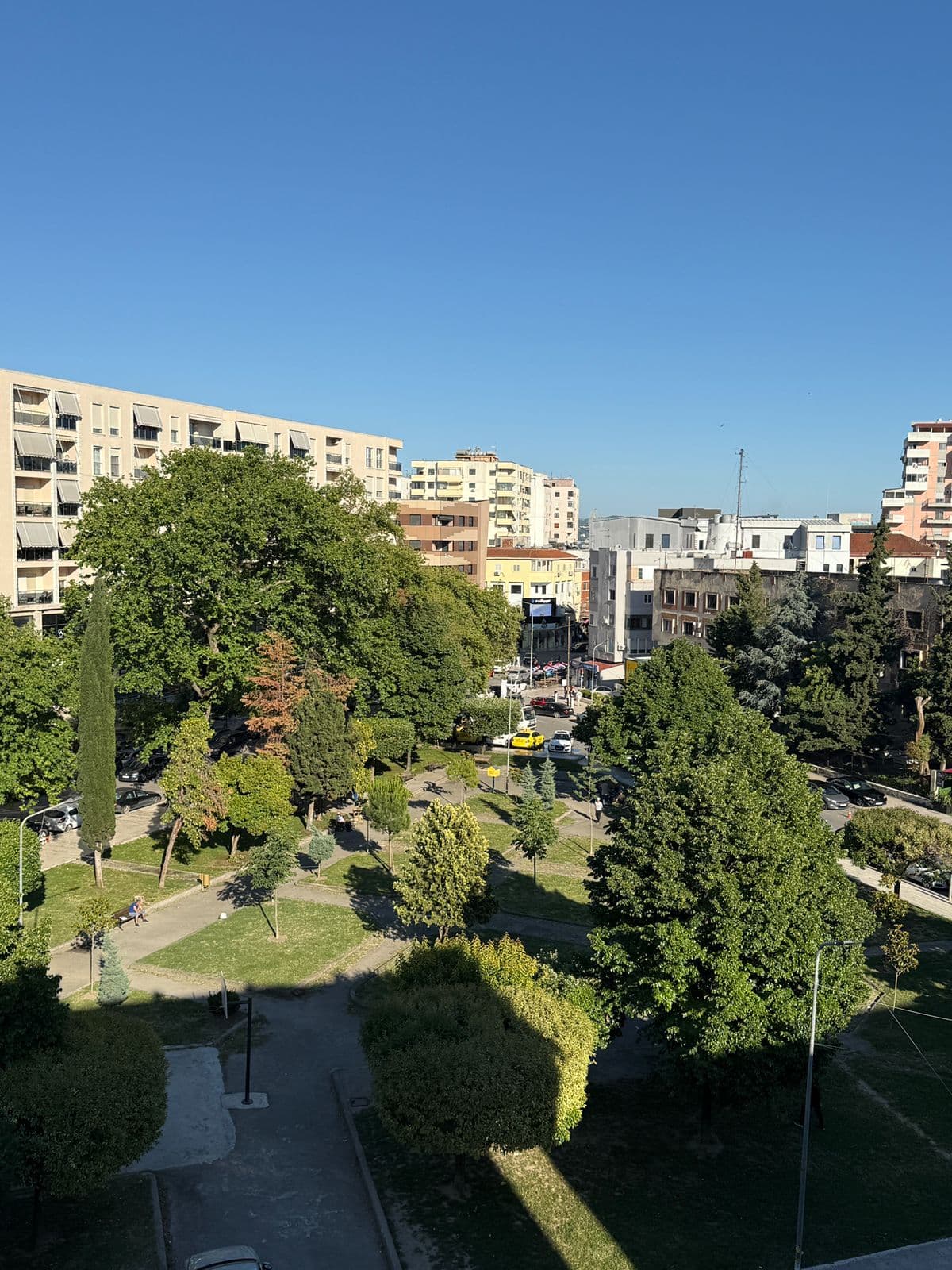 JEPET ME QERA APARTAMENT 2+1 ZONA PRANVERES DURRES