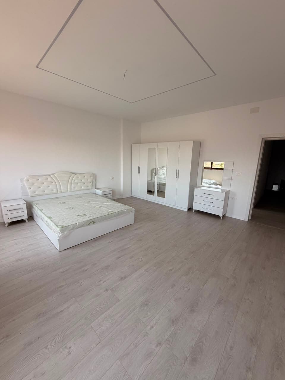 JEPET ME QERA APARTAMENT 3+1 NE ZONEN E SHKOZETIT, DURRES 4
