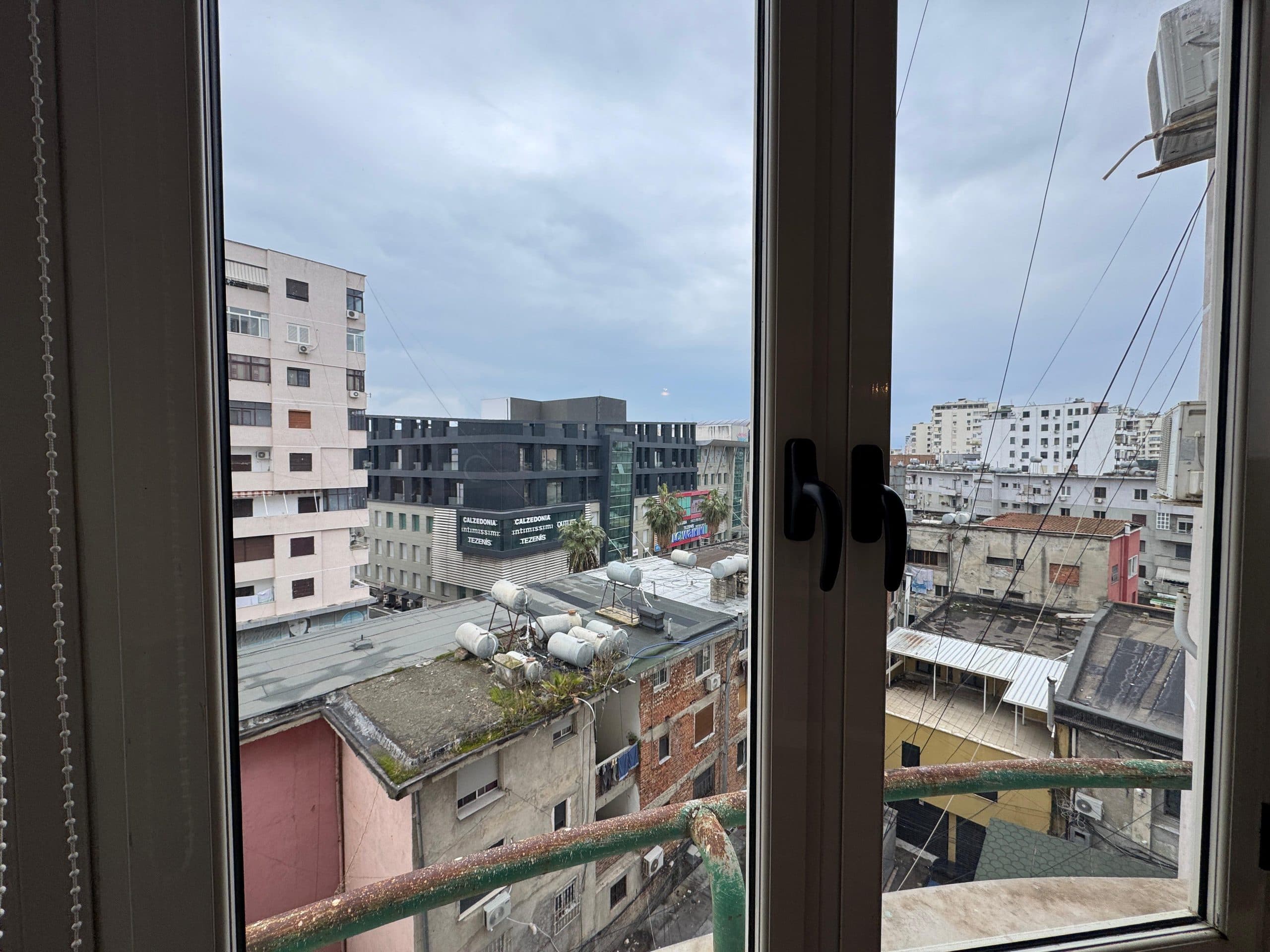 JEPET ME QERA APARTAMENT 1+1+ POST PARKIMI, FLAGSHIP, DURRES. 4