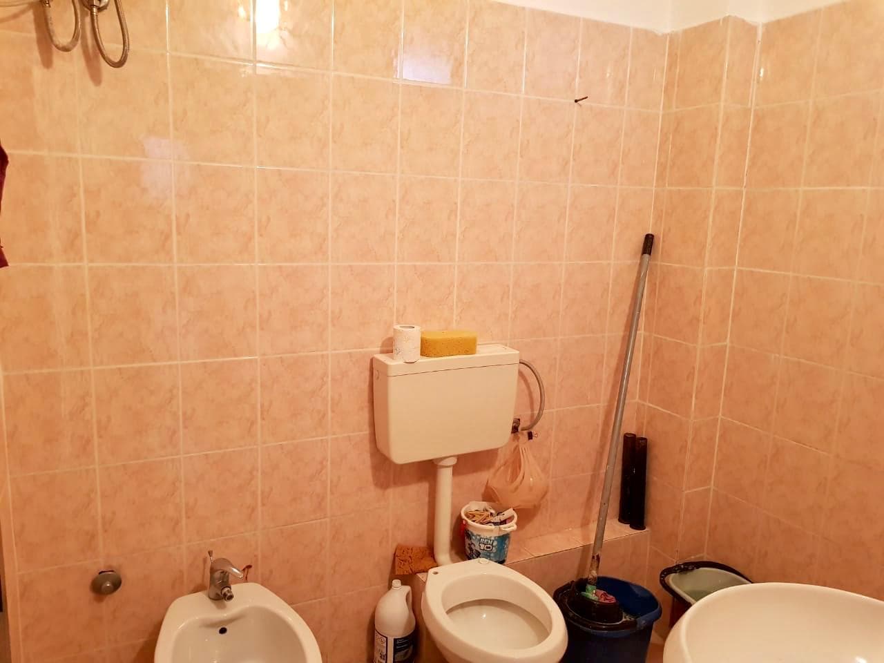 JEPET ME QERA APARTAMENT 3+1 LAGJA 16 ,PRANE KAZAZIT , DURRES.