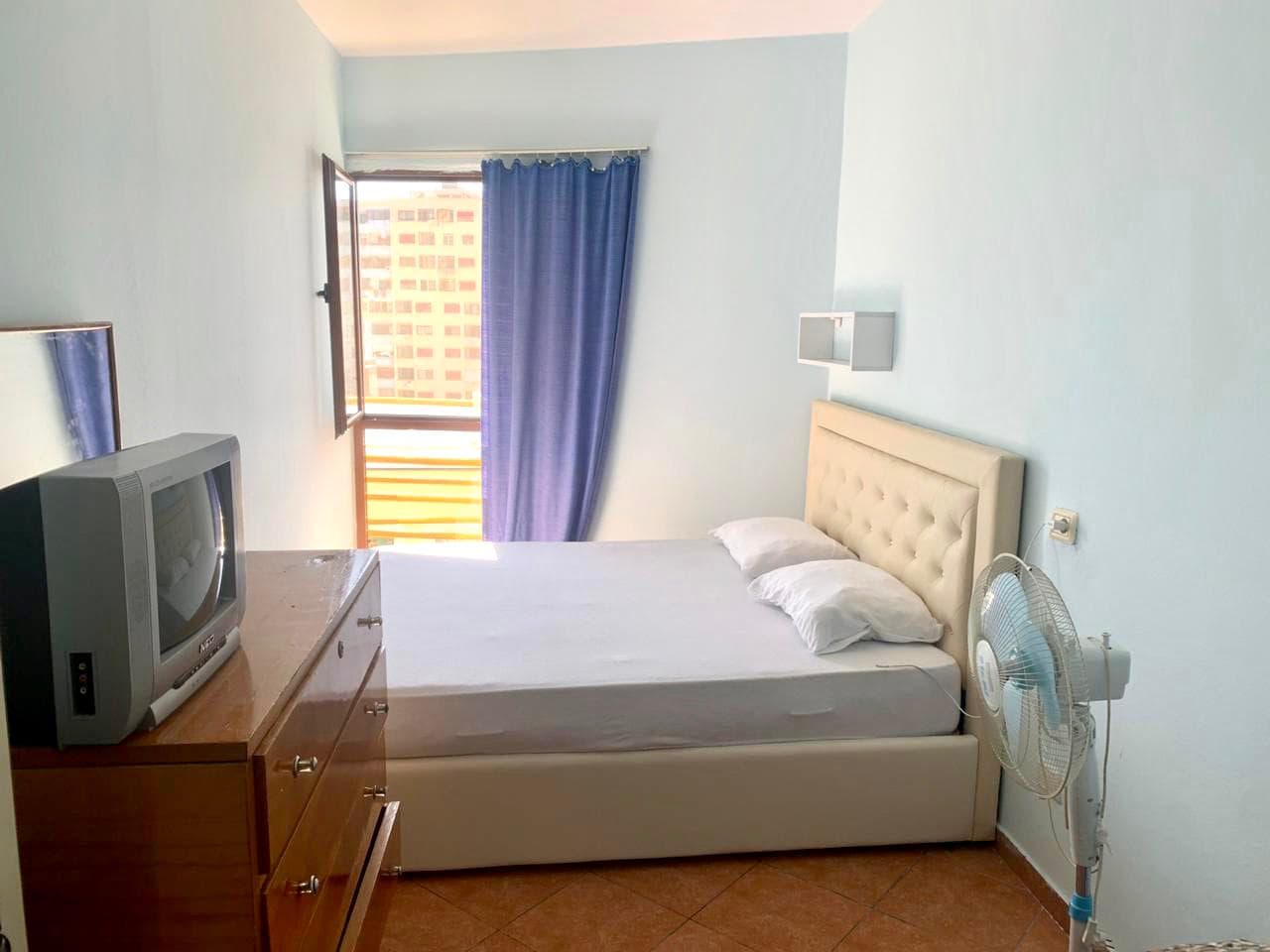 JEPET ME QERA APARTAMENT 1+1 MBRAPA SHKOLLES GREKE,DURRES. 3