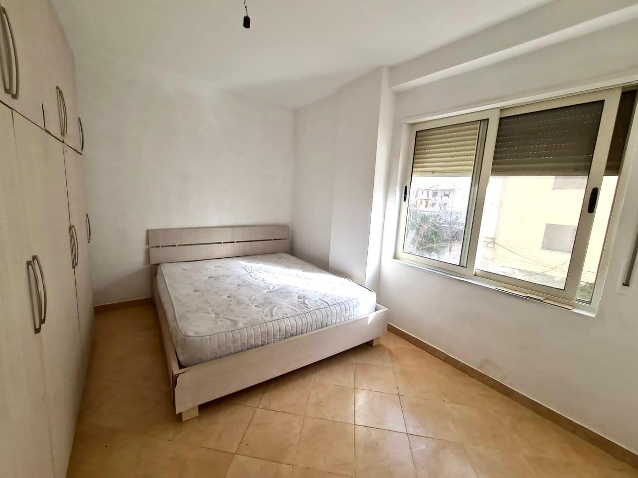 SHITET APARTAMENT 3+1 PRANE RROTES KUQE, PLAZH, DURRES. 3