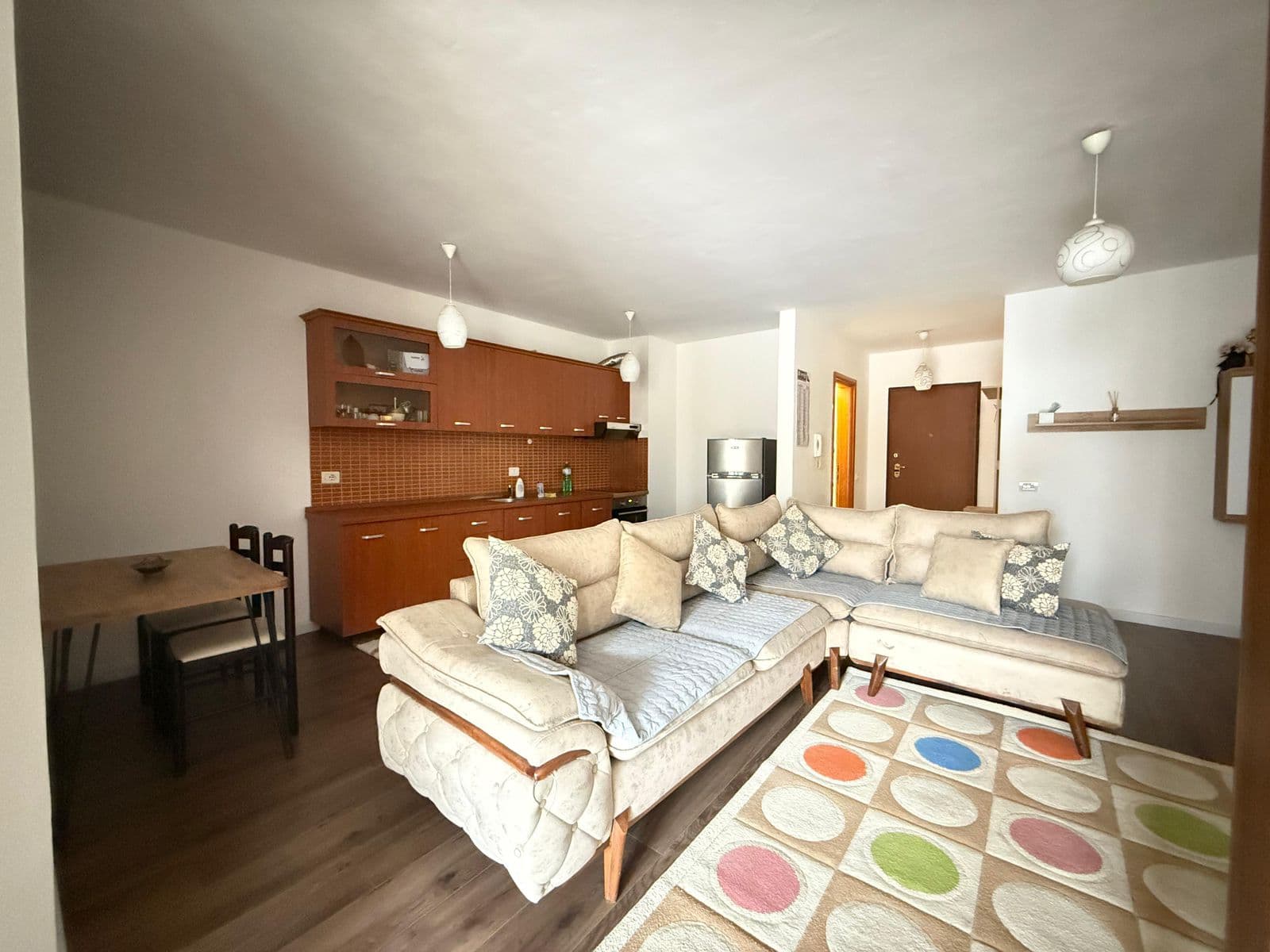 JEPET ME QERA APARTAMENT 1+1 VOLLGA DURRES 2