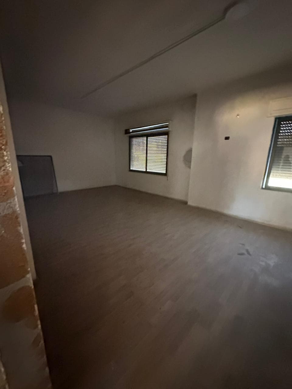 JEPET ME QERA AMBIENT BIZNESI QENDER,DURRES 3