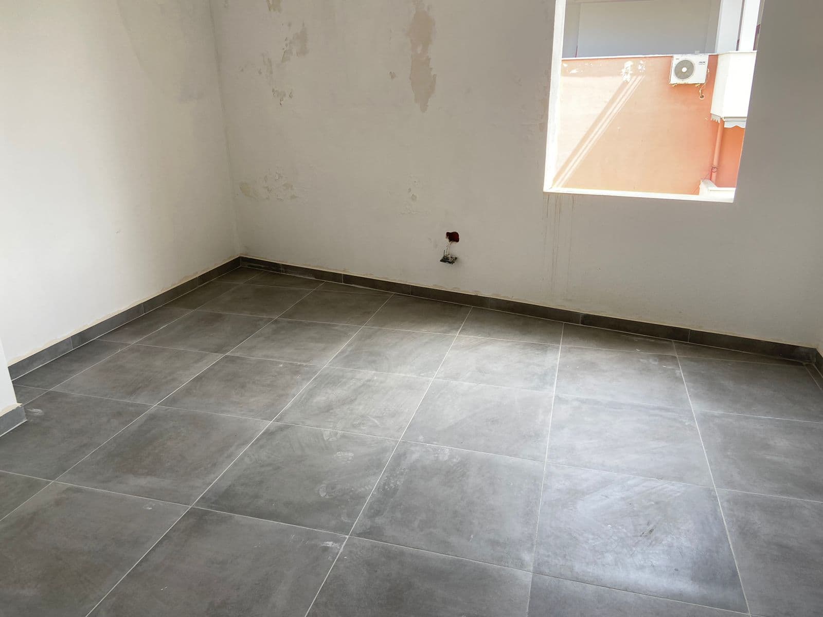 SHITET APARTAMENT 1+1, PERBALLE HOTEL EPIDAMN, GOLEM, DURRES. 3