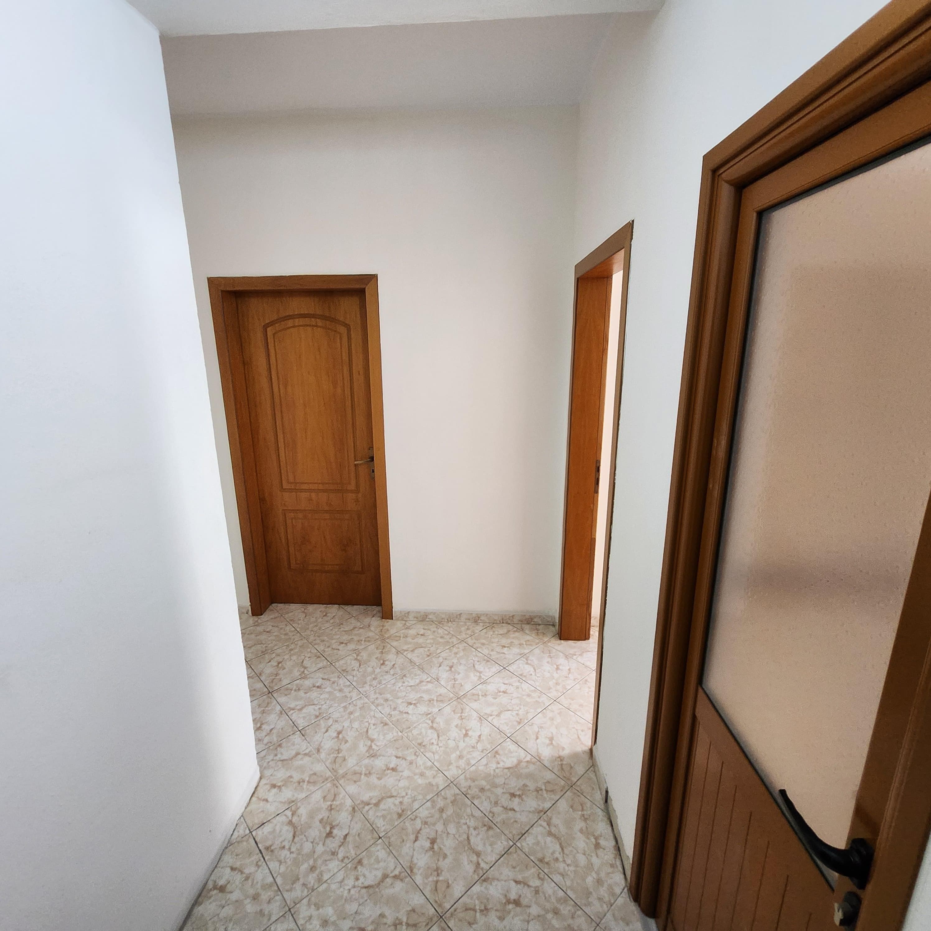 SHITET APARTAMENT 1+1 STACIONI ILIRIA, PLAZH, DURRES 2