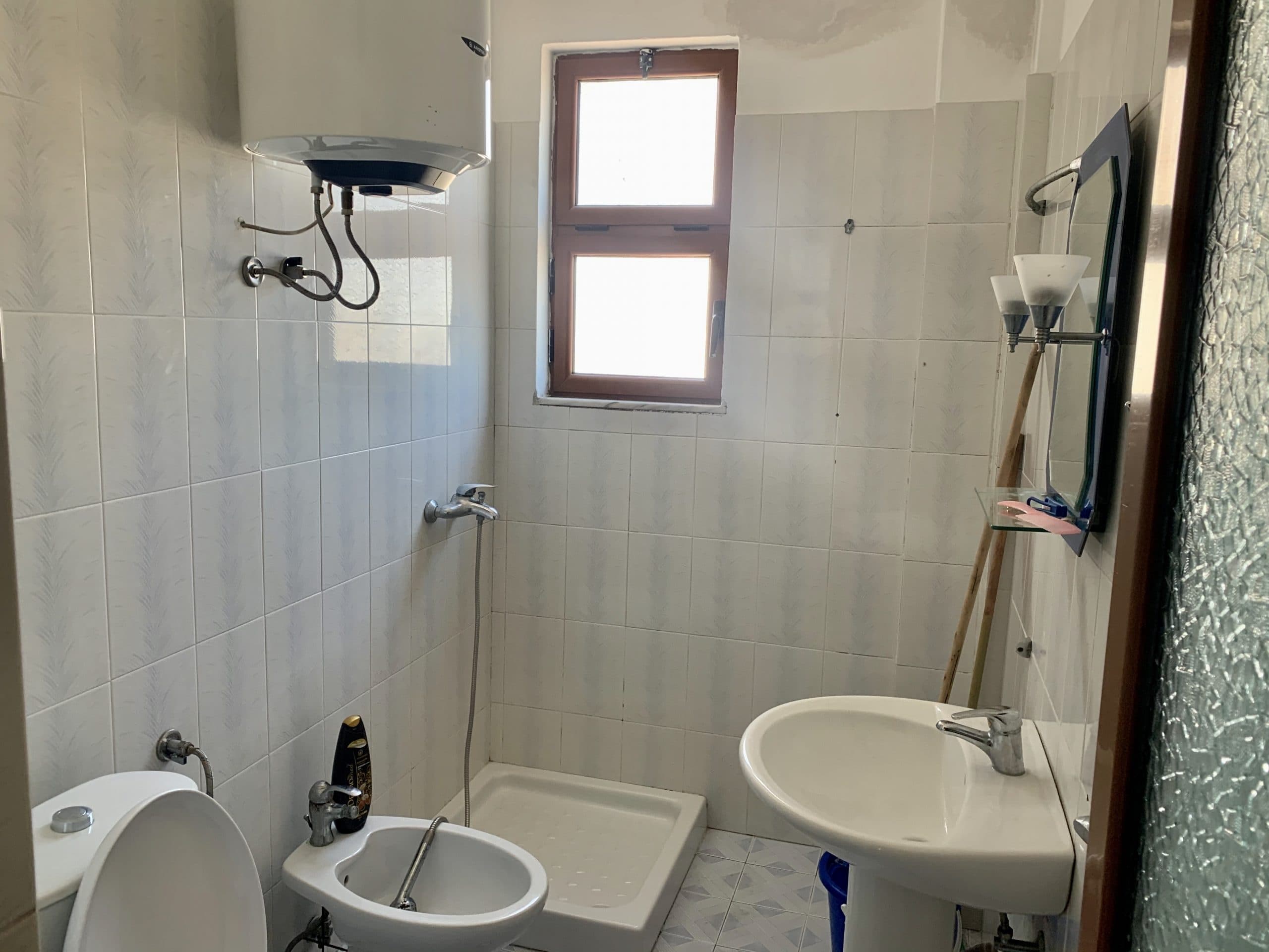 JEPET ME QERA APARTAMENT 2+1 ISHRAJONI,DURRES!