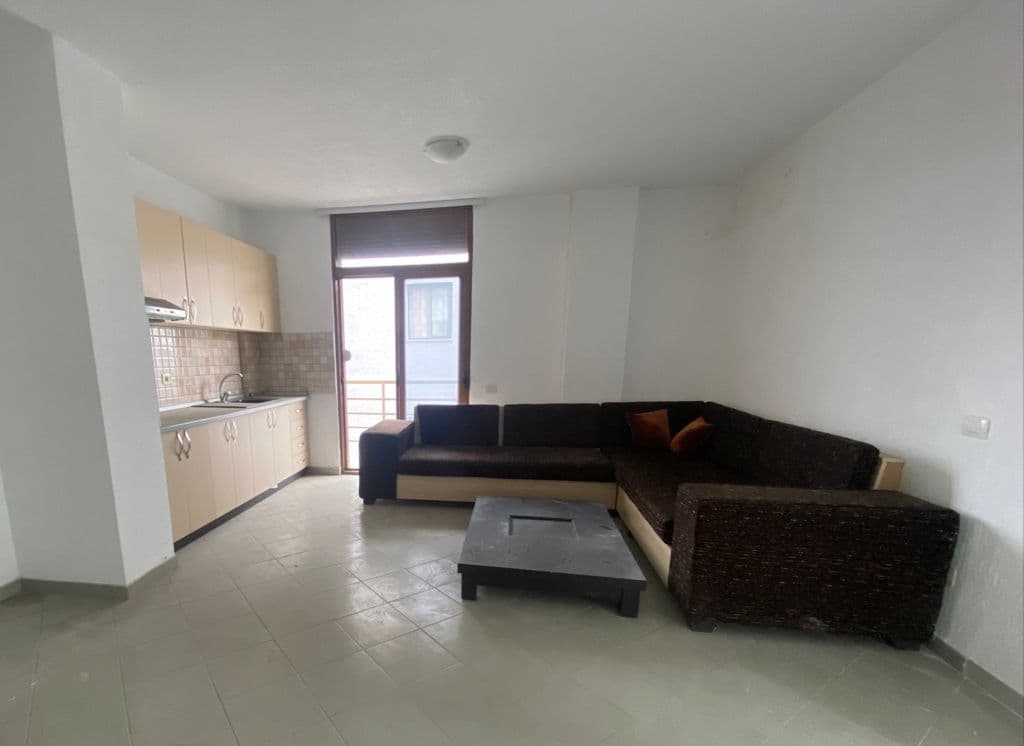 SHITET APARTAMENT 2+1 PRANE MAJESTIC, SHKEMBI I KAVAJES, DURRES.