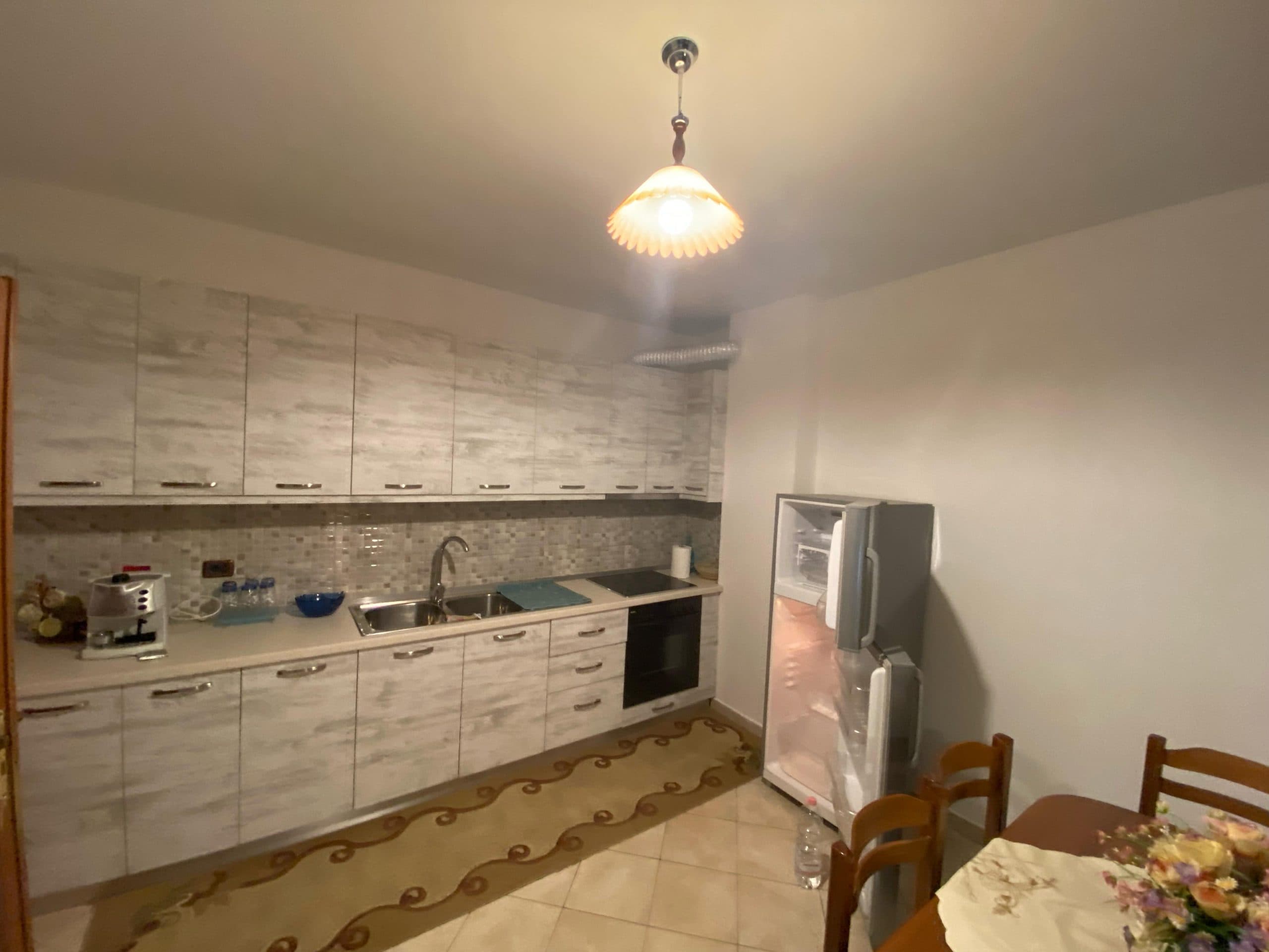SHITET APARTAMENT 1+1, PRANE TREGUT, DURRES. 3