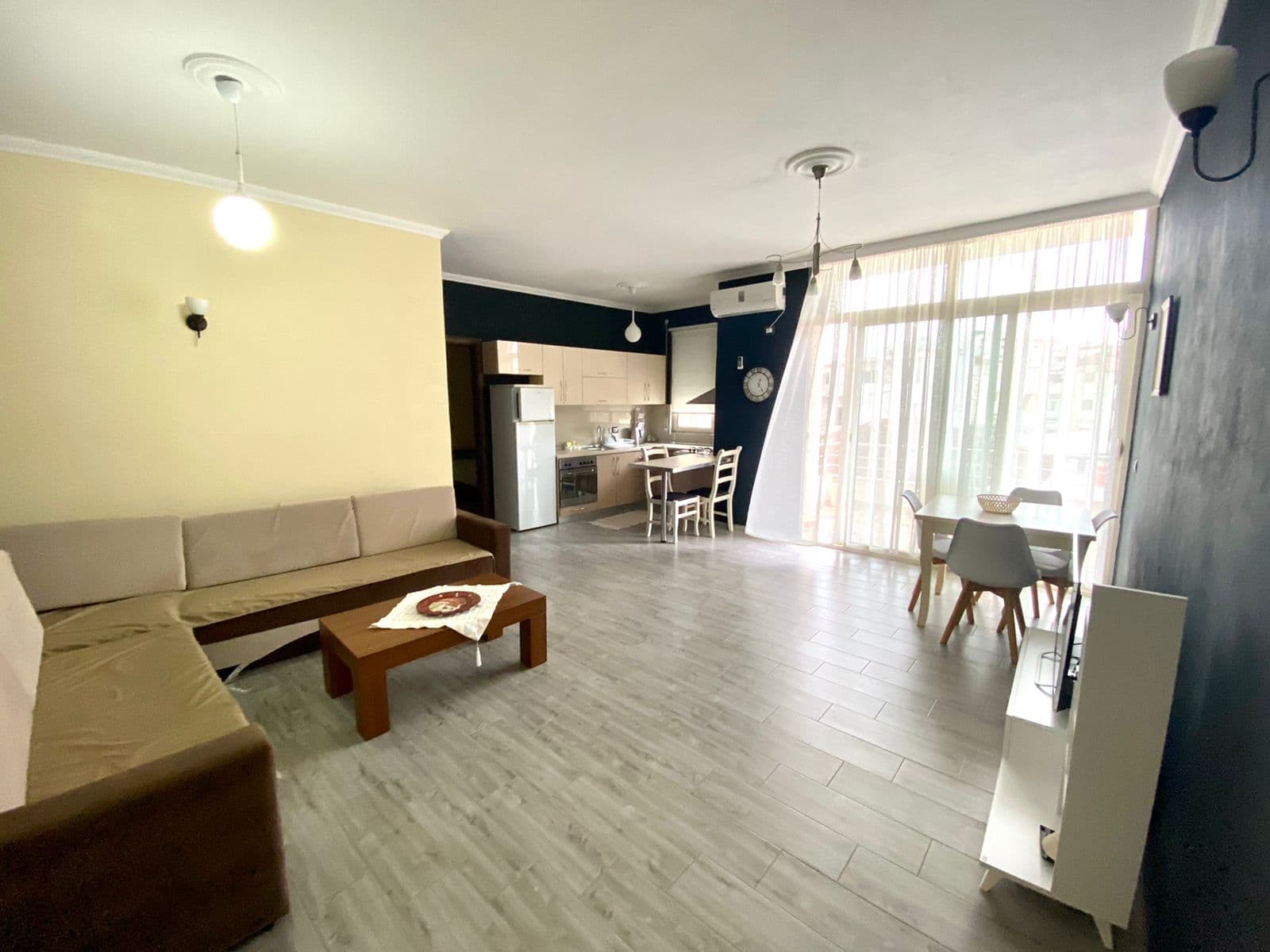 JEPET PER QERA KATI 3 I NJE VILE TEK RRUGA E KUMINIT, DURRES. 3