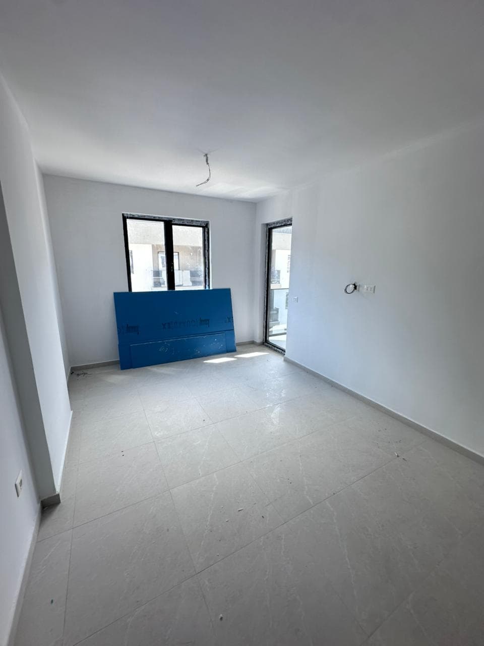 SHITET APARTAMENT 1+1 MALI I ROBIT, GOLEM 4