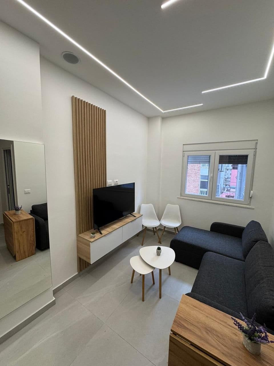 JEPET ME QERA APARTAMENT 1+1 PRANE QENDRES BLUESTAR, DURRES 4