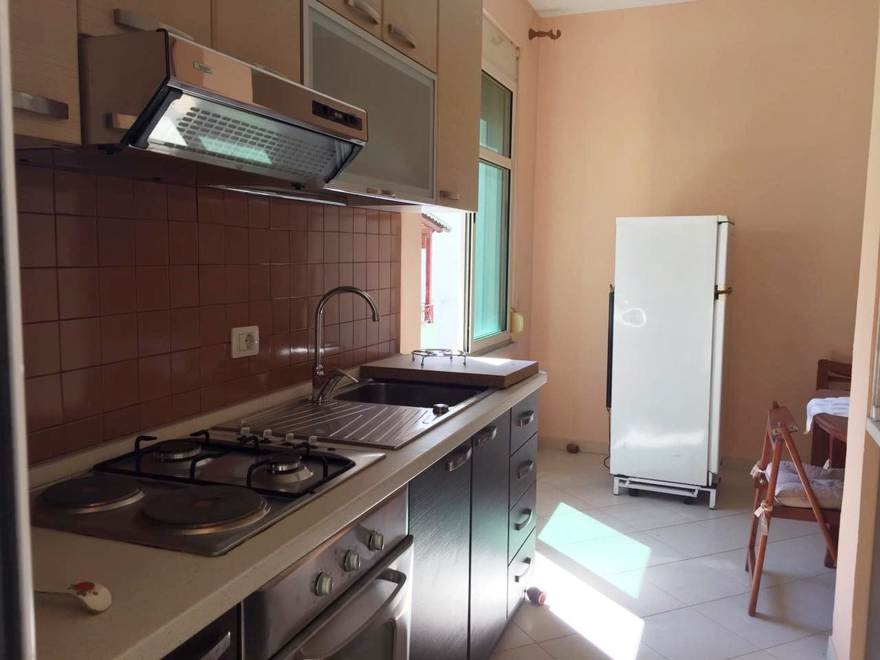 SHITET APARTAMENT 1+1 PRANE CINCO ZONE SHKEMBI I KAVAJES,DURRES. 4