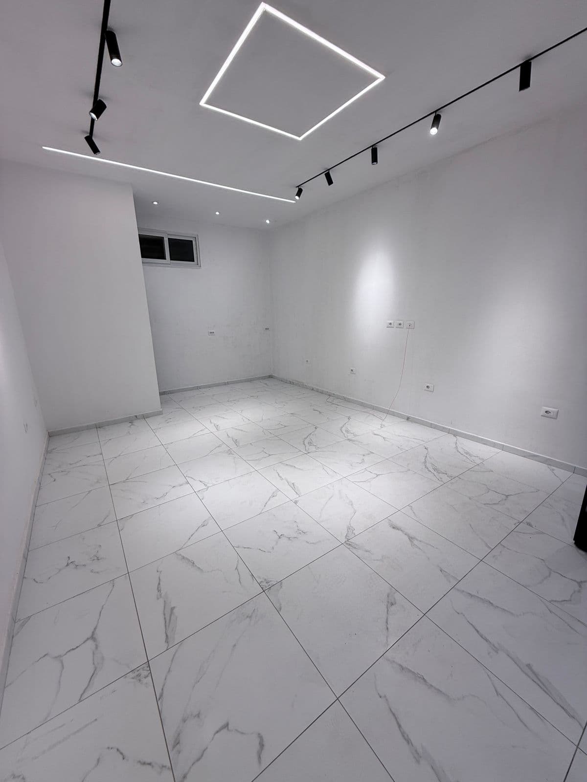 JEPET ME QERA AMBIENT BIZNESI ISH FABRIKA BUKES 3