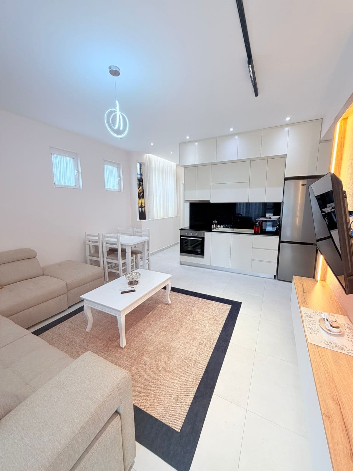 JEPET ME QERA APARTAMENT 1+1 POSTA DURRES