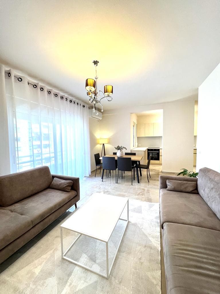 JEPET ME QERA APARTAMENT 3+1 PRANE ISH RAJONIT,DURRES.