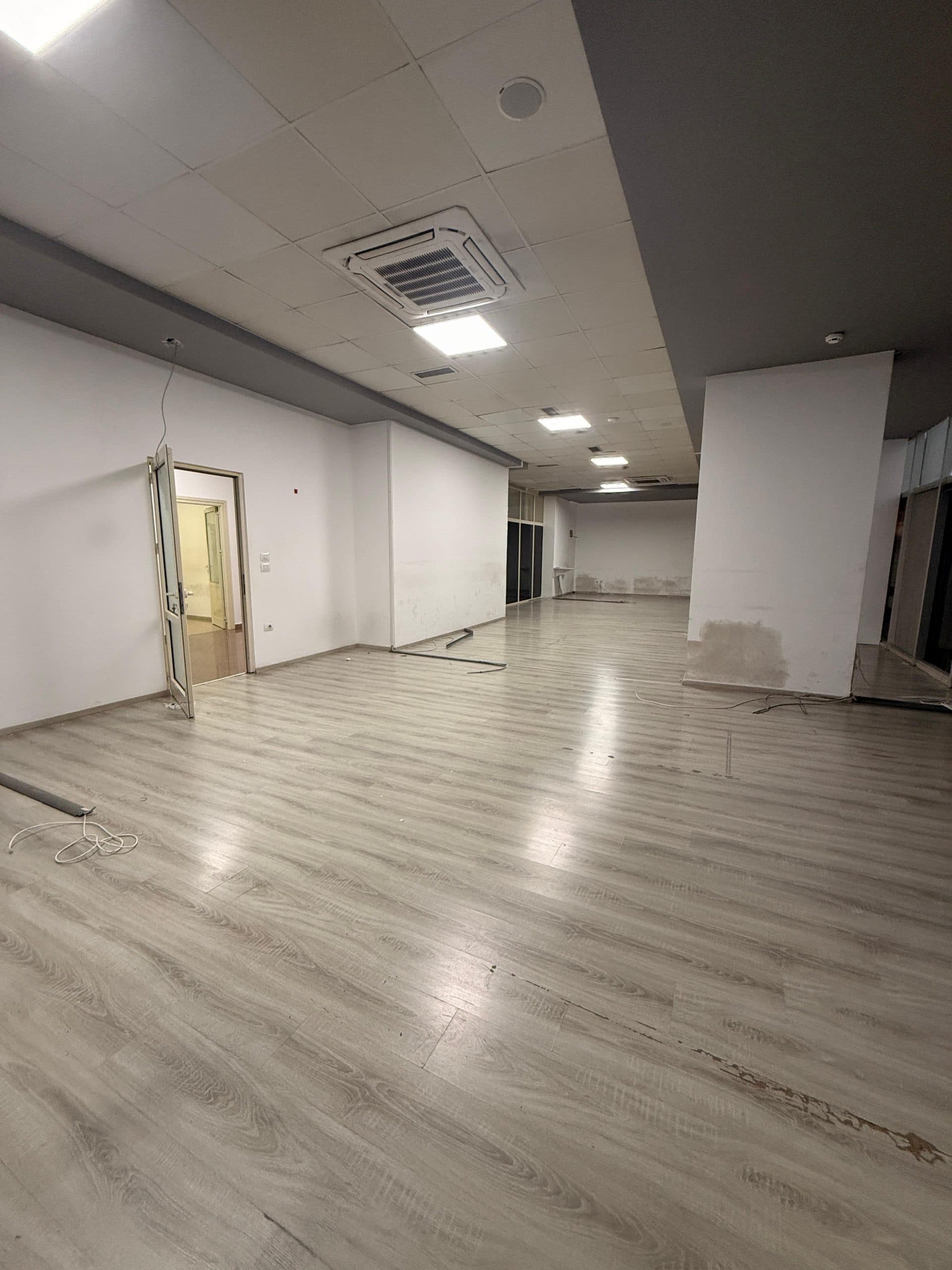 JEPET ME QERA AMBIENT BIZNESI ZONA E TATIMEVE, DURRES