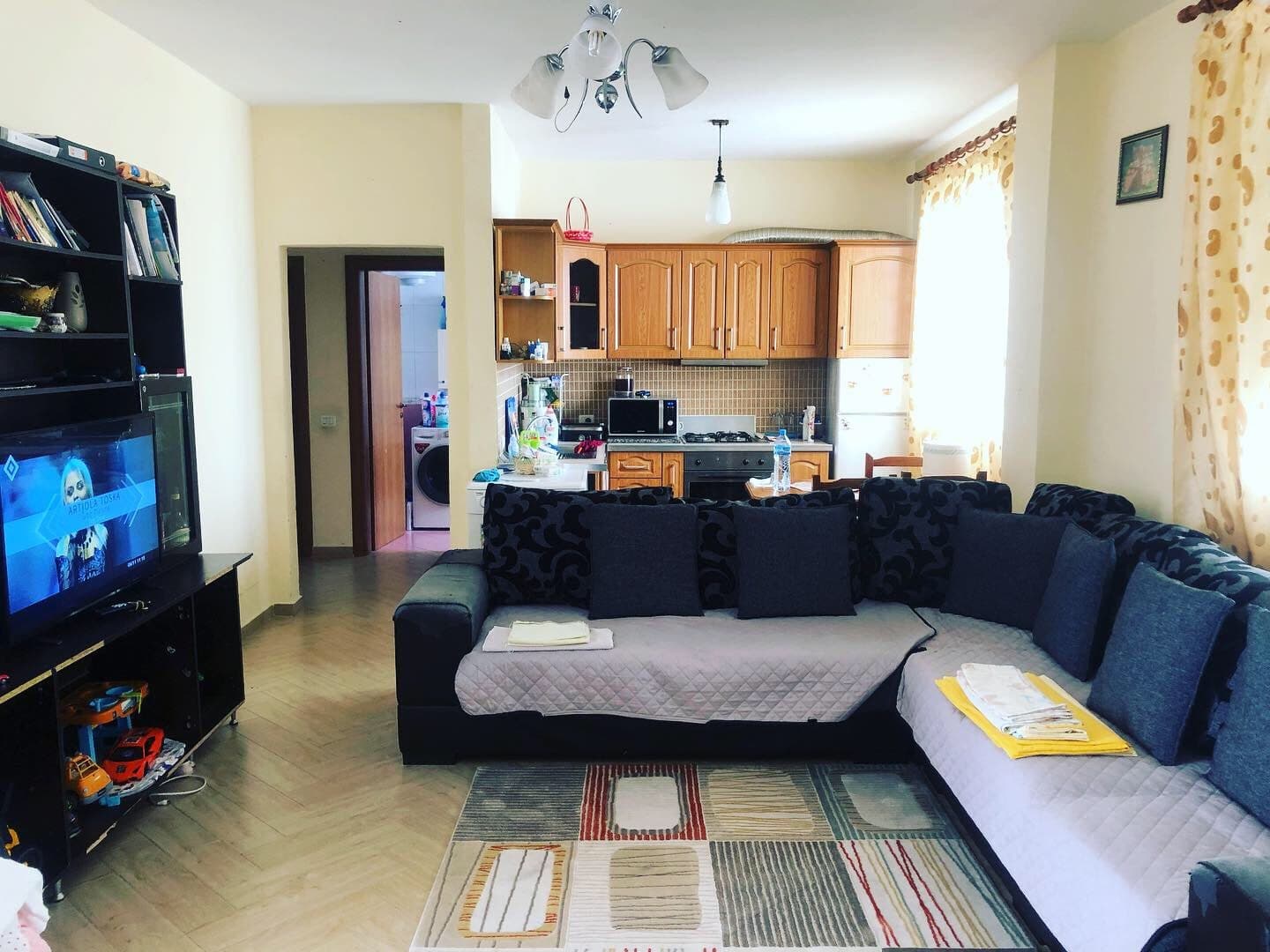 SHITET APARTAMENT 2+1 PRANE ISHRAJONIT,DURRES!
