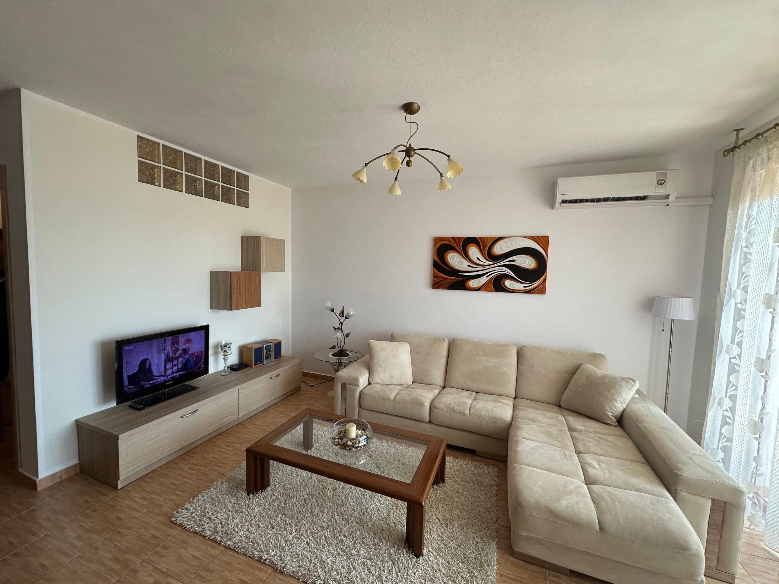 JEPET ME QERA APARTAMENT 2+1, PRANE TATIMEVE, DURRES.