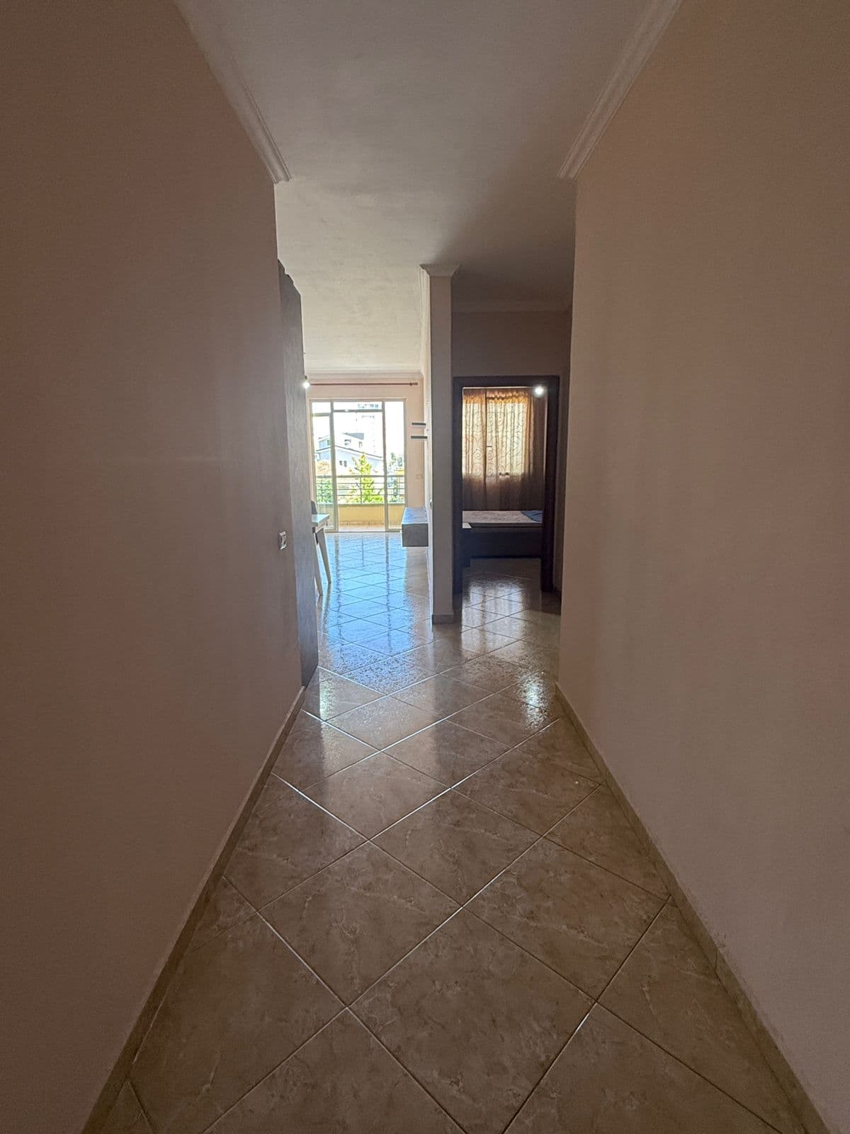 JEPET ME QERA APARTAMENT 1+1 TEK SHKOLLA “DY GJELAT”DURRES 4