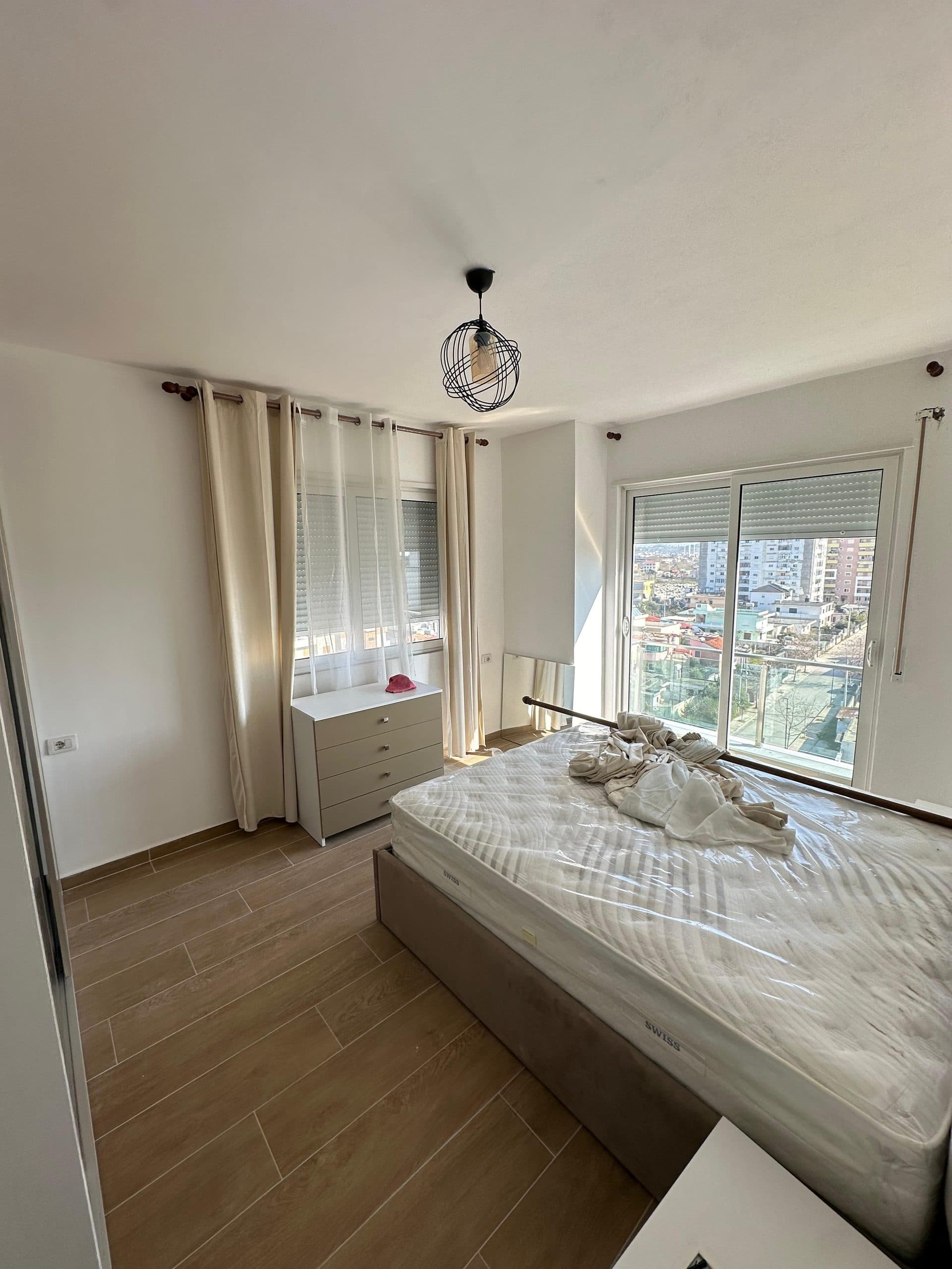 JEPET ME QERA APARTAMENT 2+1, KALI I TROJES PLAZH, DURRES. 3