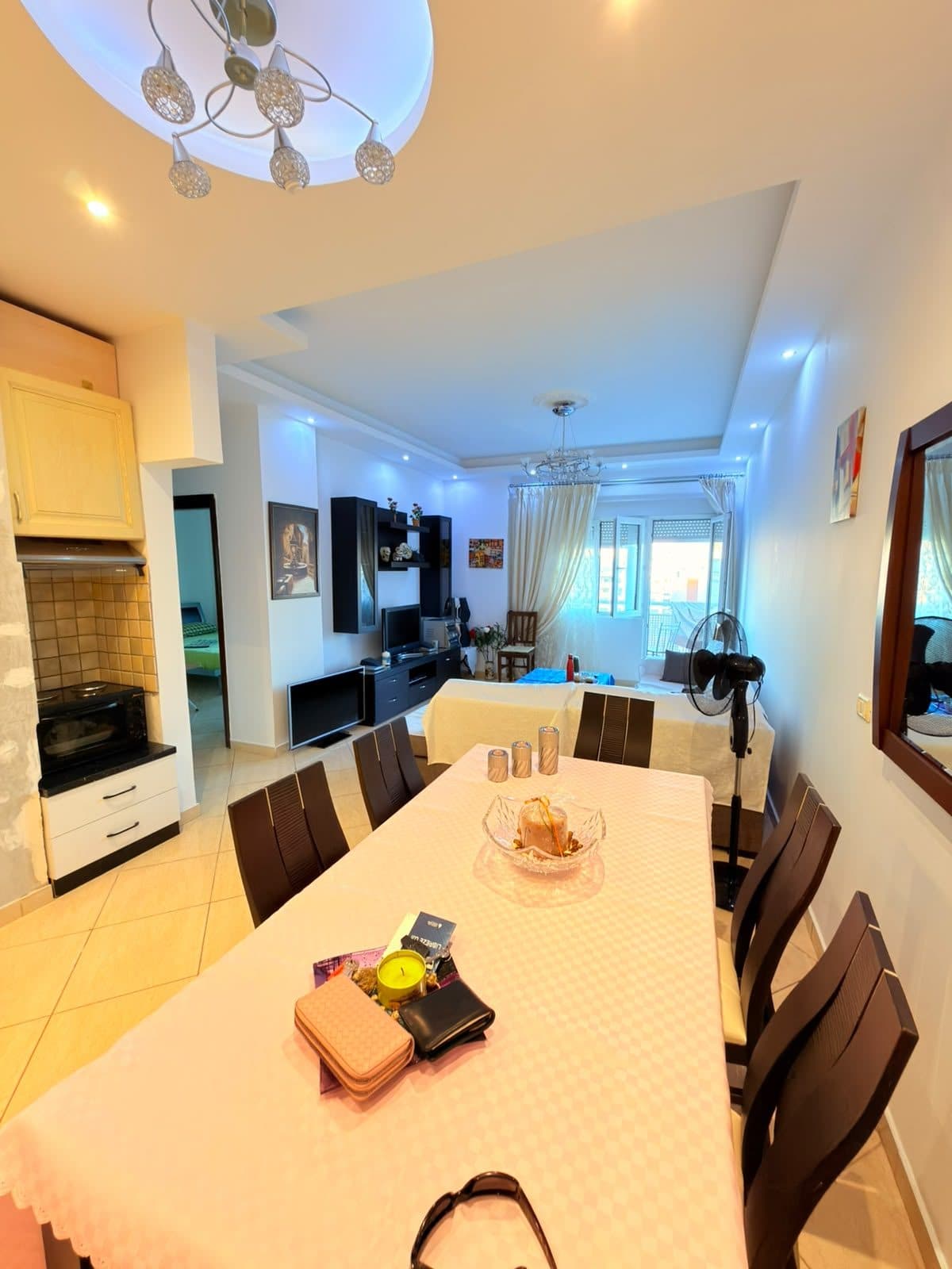 JEPET ME QERA APARTAMENT 2+1 MUZEU I DESHMOREVE, DURRES 3