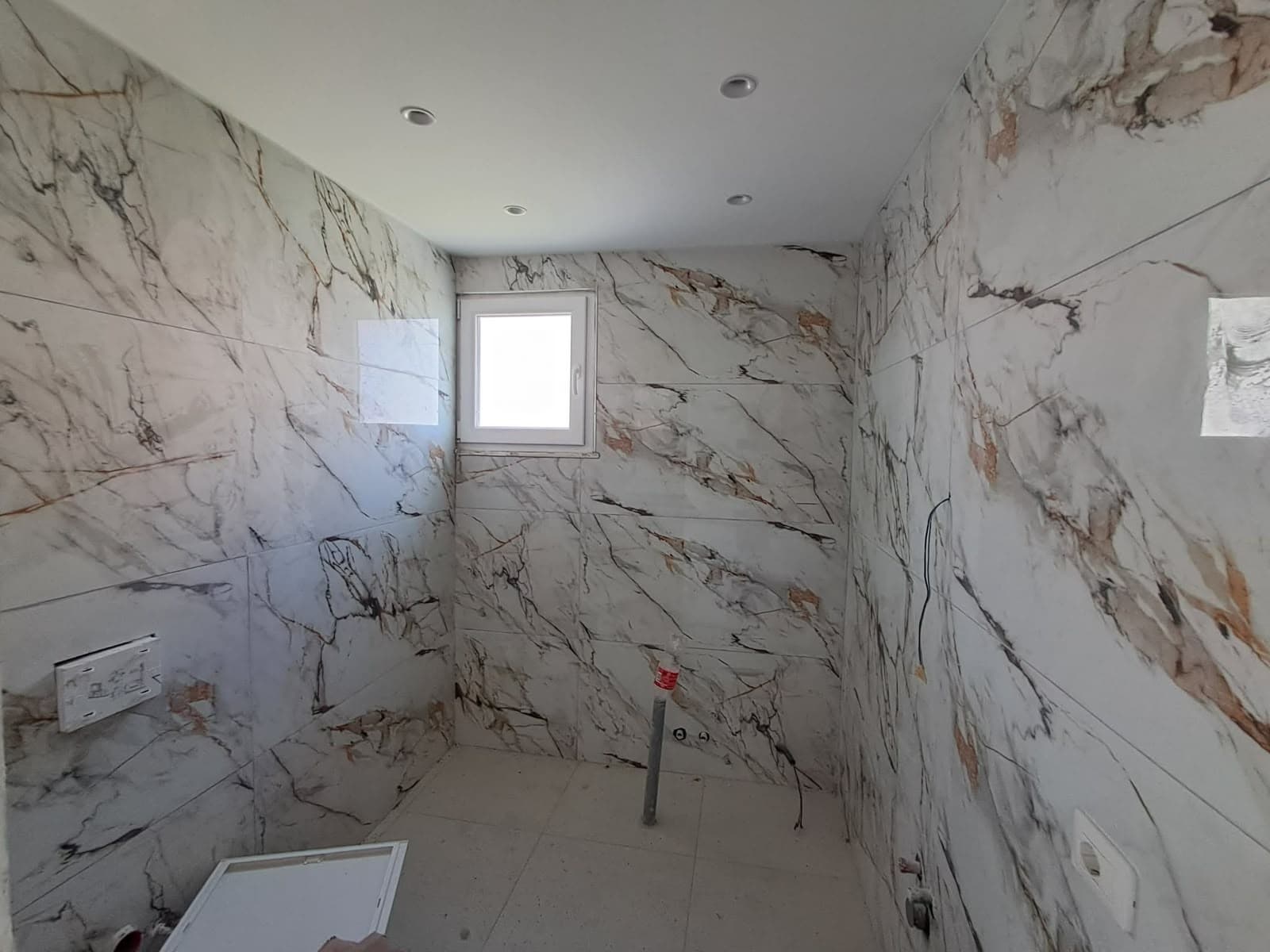 SHITET APARTAMENT 3+1+2 NE PLAZHIN ILIRIA, DURRES 2