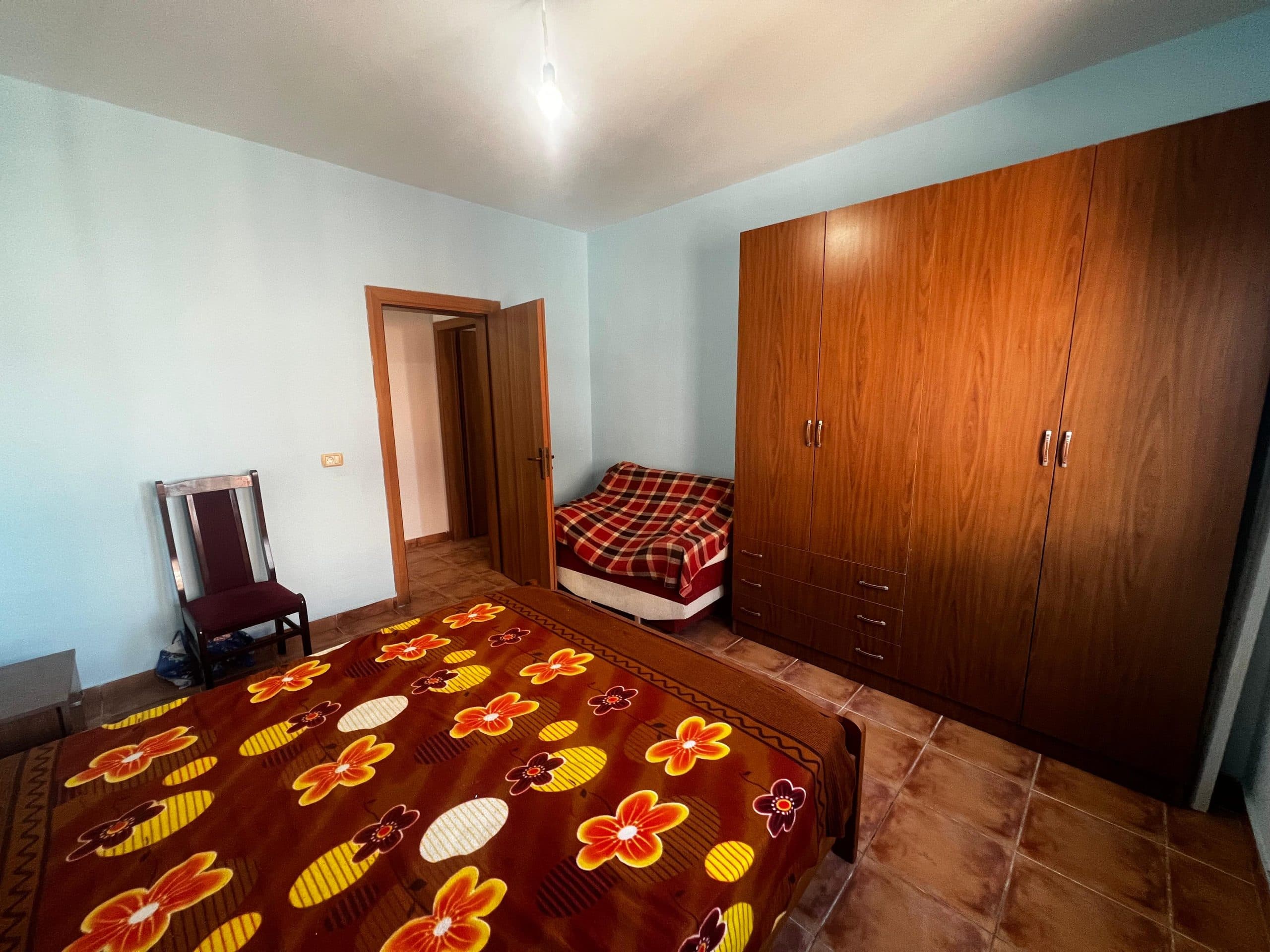 SHITET APARTAMENT 1+1, PERBALLE KOMPLEKSIT FLORIDA, PLAZH, DURRES. 4