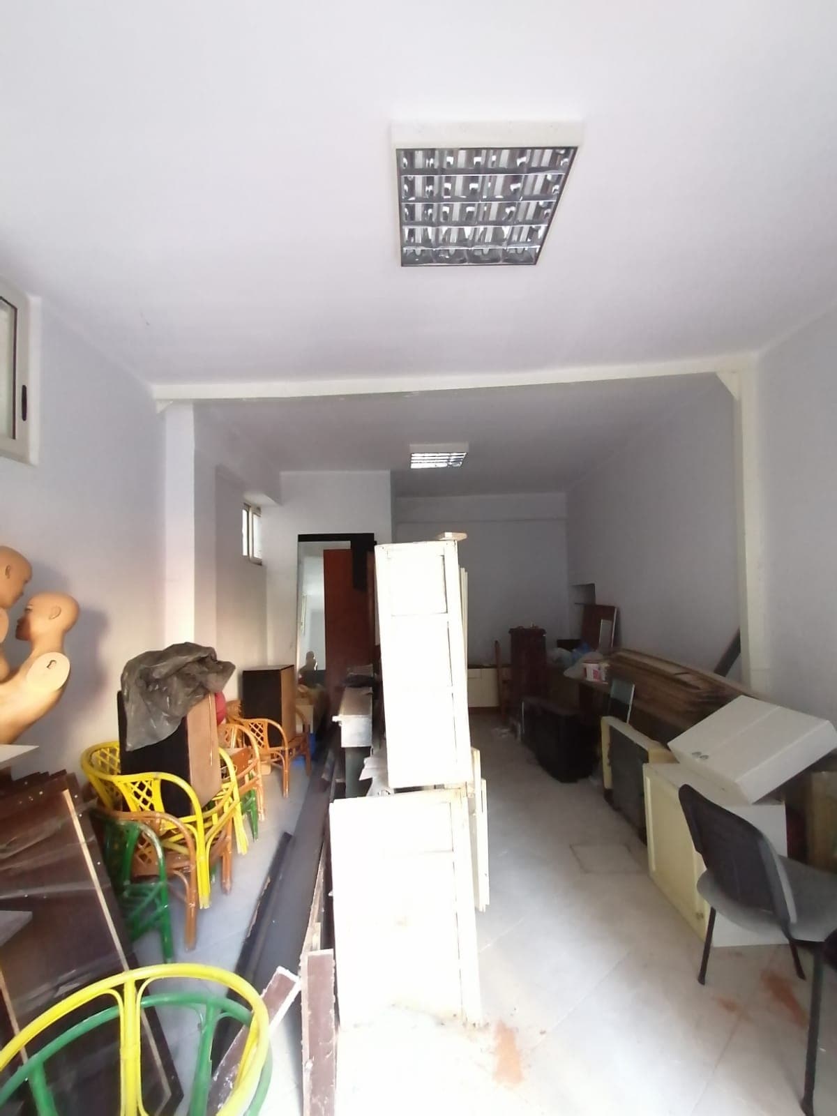 SHITET AMBIENT BIZNESI ,PRANE PROKURORISE,DURRES.