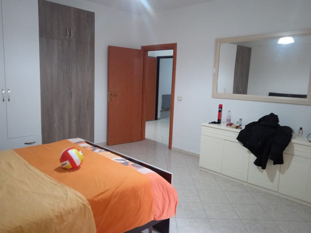 SHITET APARTAMENT 1+1 PRANE PALLATIT TE SPORTIT,DURRES. 3