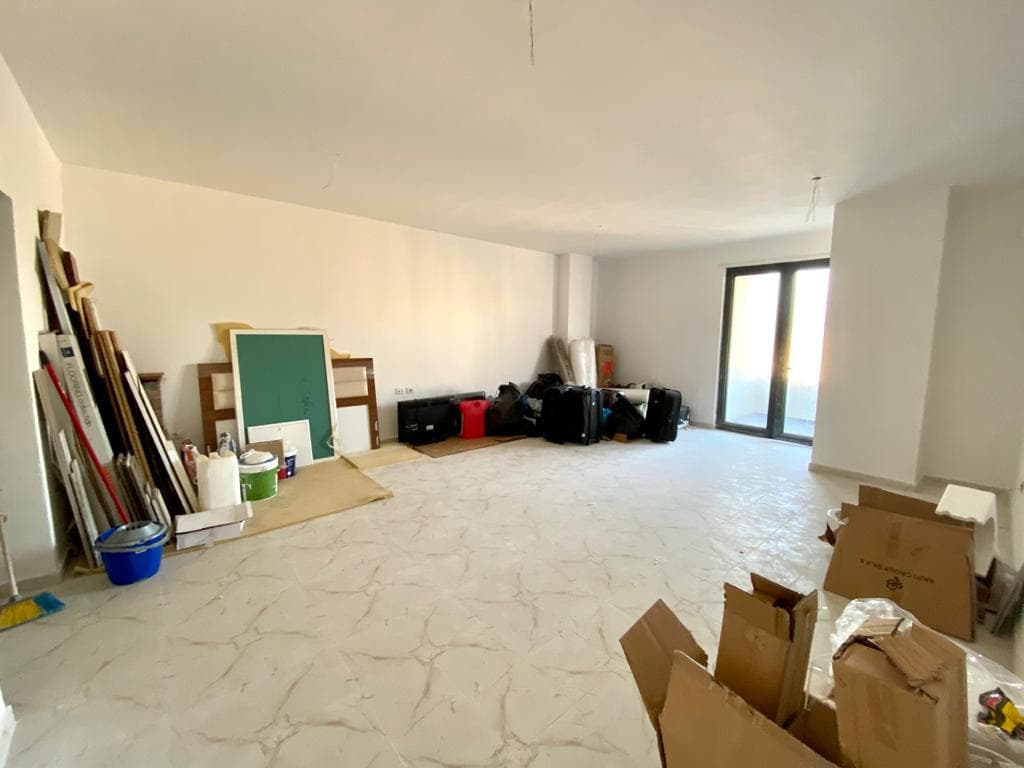 SHITET APARTAMENT 2+1 RRUGA TAULANTIA, VOLLGA, DURRES. 3