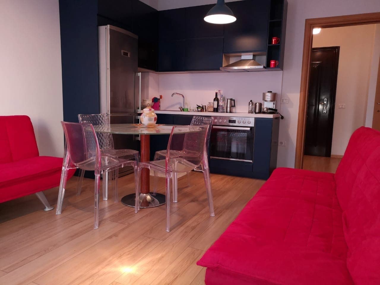 JEPET ME QERA DITORE APARTAMENT 1+1 PRANE SHKEMBIT TE KAVAJES,GOLEM,DURRES. 2