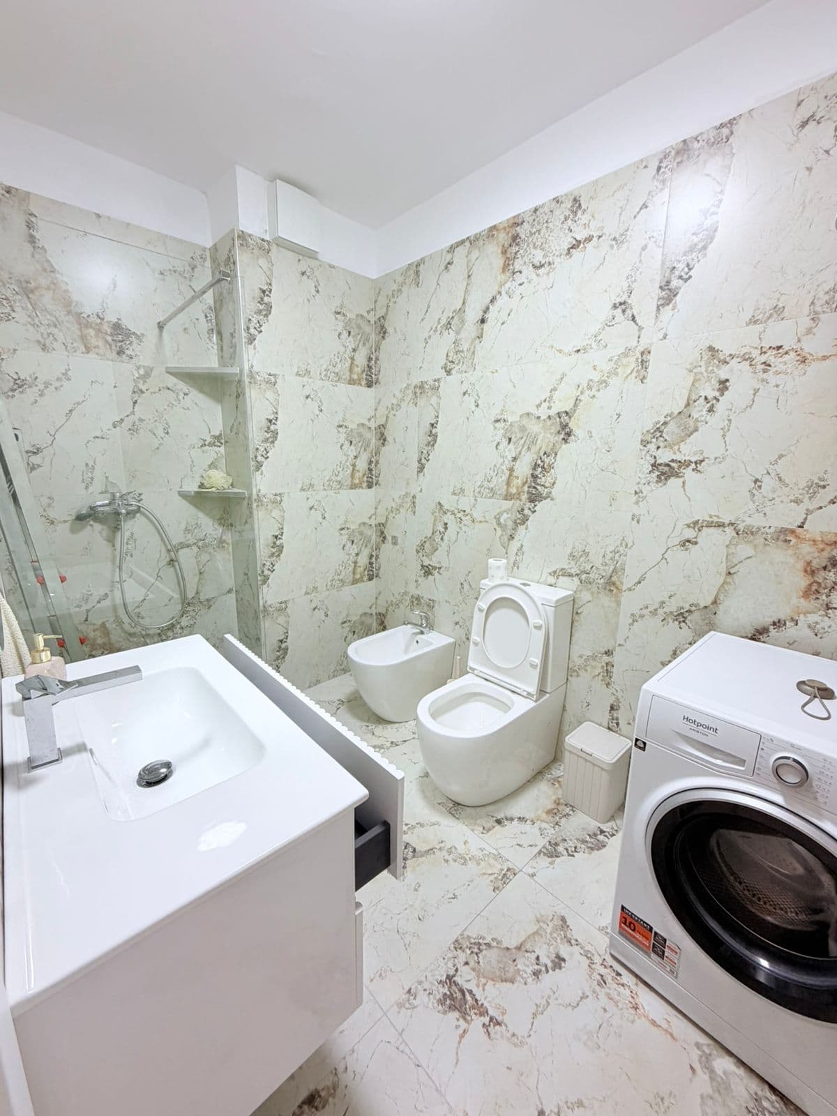 JEPET ME QERA APARTAMENT 1+1 NE ZONEN E VOLLGES, DURRES