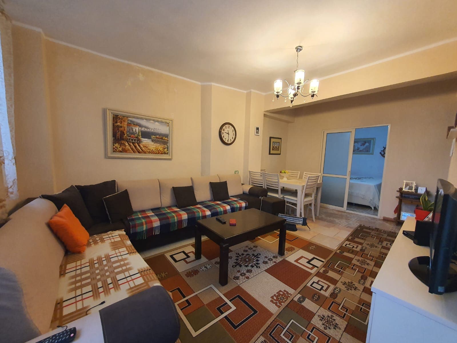 SHITET APARTAMENT 1+1 PRANE KRYQIT TE KUQ,DURRES. 3