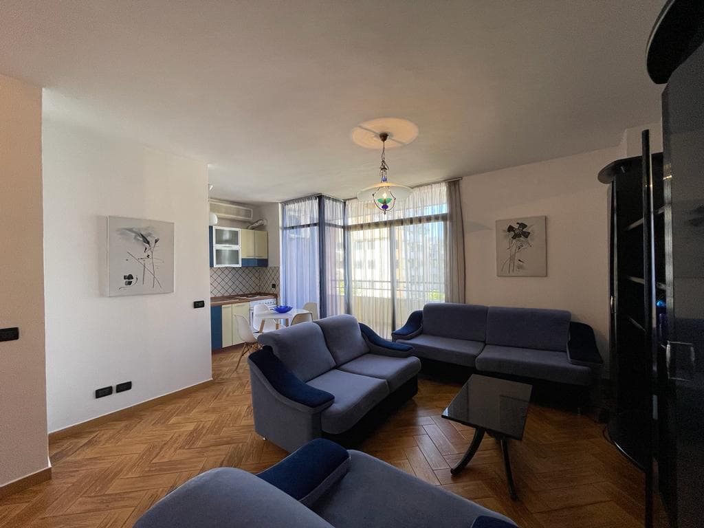 JEPET ME QERA APARTAMENT 2+1 ILIRIA,PLAZH,DURRES. 2