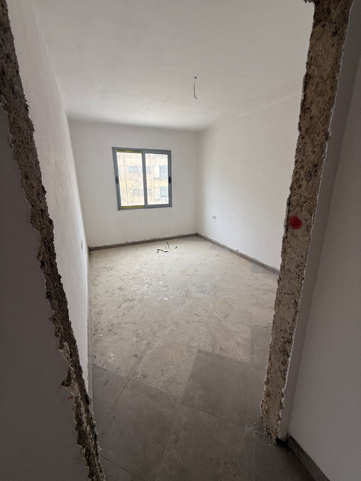 SHITET APARTAMENT 2+1, UJESJELLSI, DURRES. 4