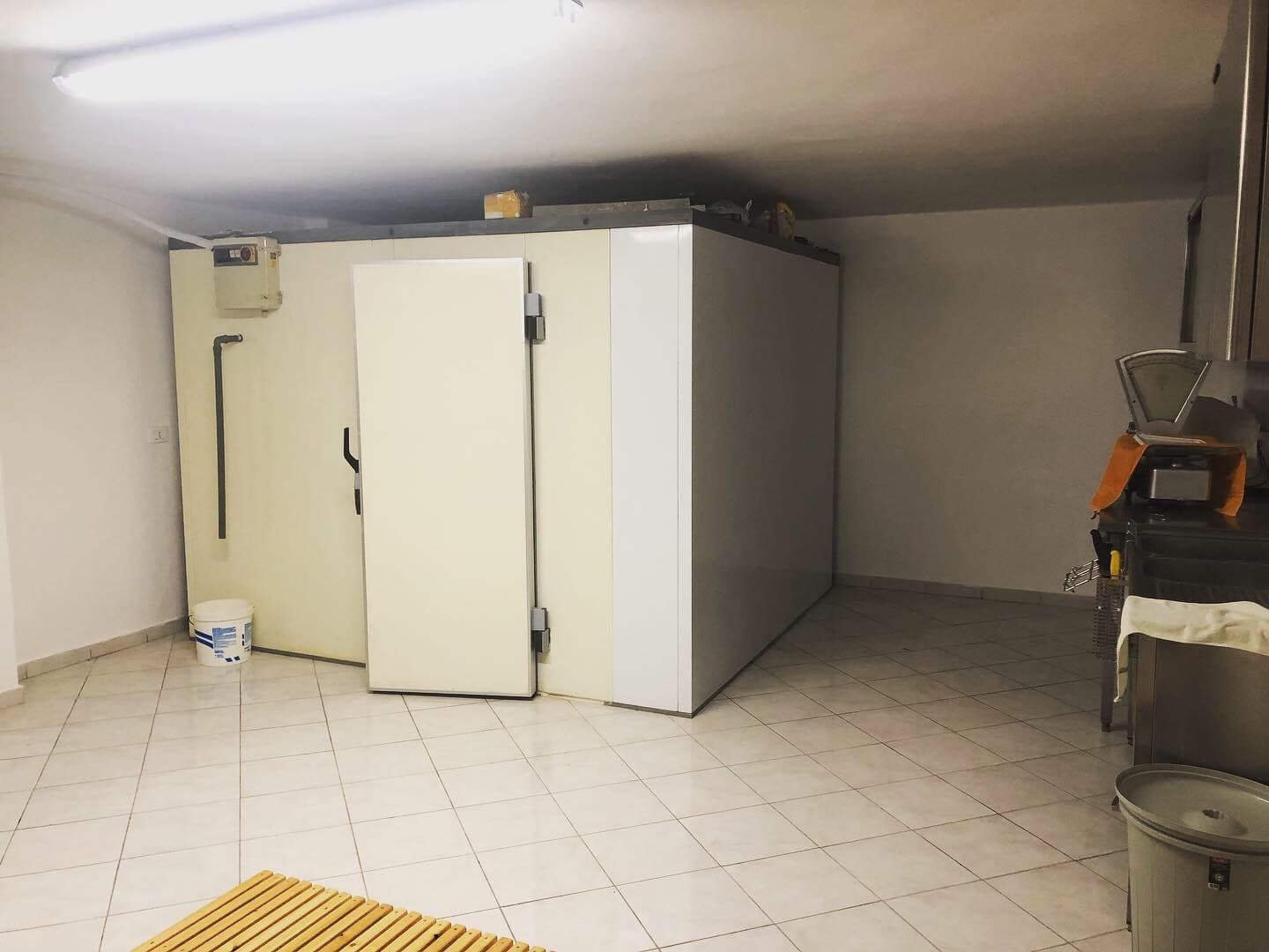 SHITET DYQAN NE PLAZH,DURRES!