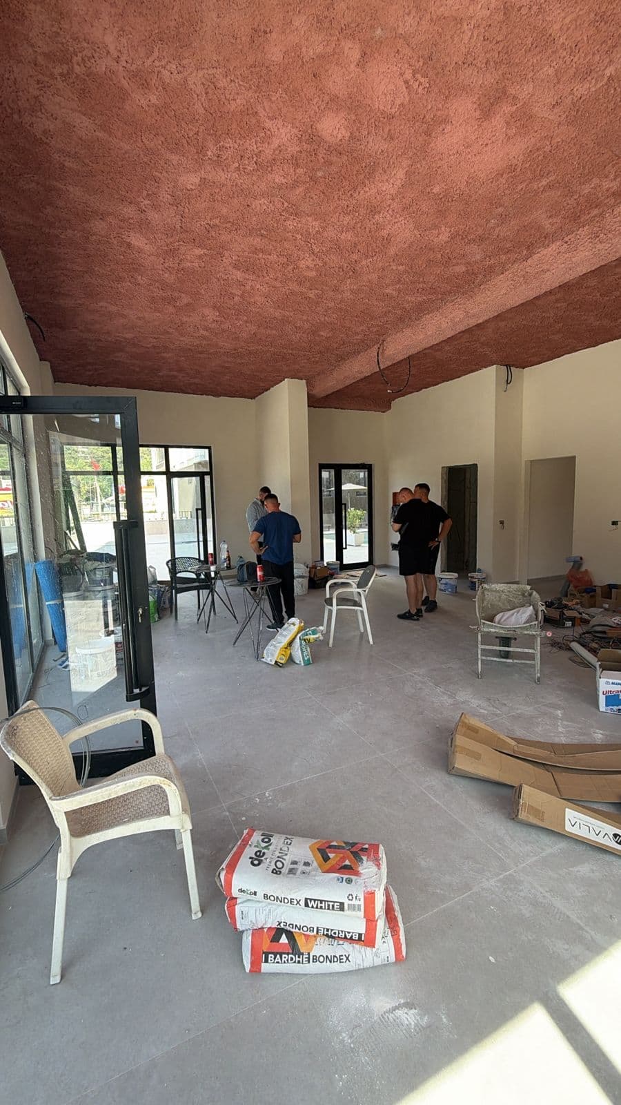 JEPET ME QERA AMBIENT BIZNESI BAR-RESTORANT MALI I ROBIT, GOLEM 3