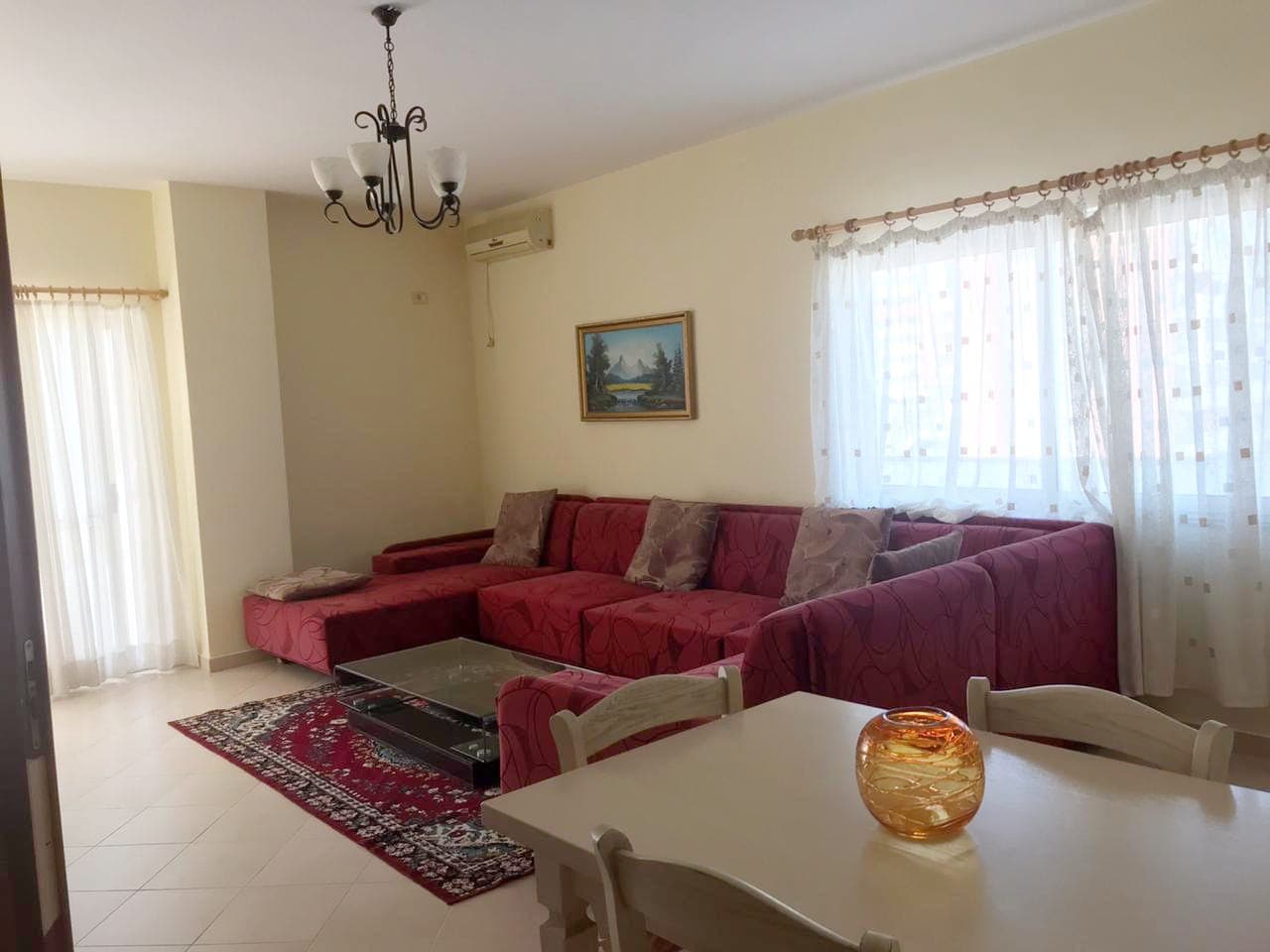 SHITET APARTAMENT 2+1+ VERANDE + GARAZHD,PRANE DREJTORISE SE POLICISE,DURRES .