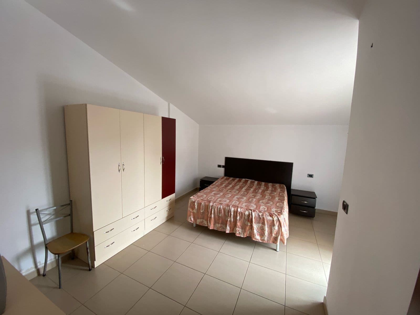 JEPET ME QERA APARTAMENT 1+1, PRANE TREGUT,DURRES. 3