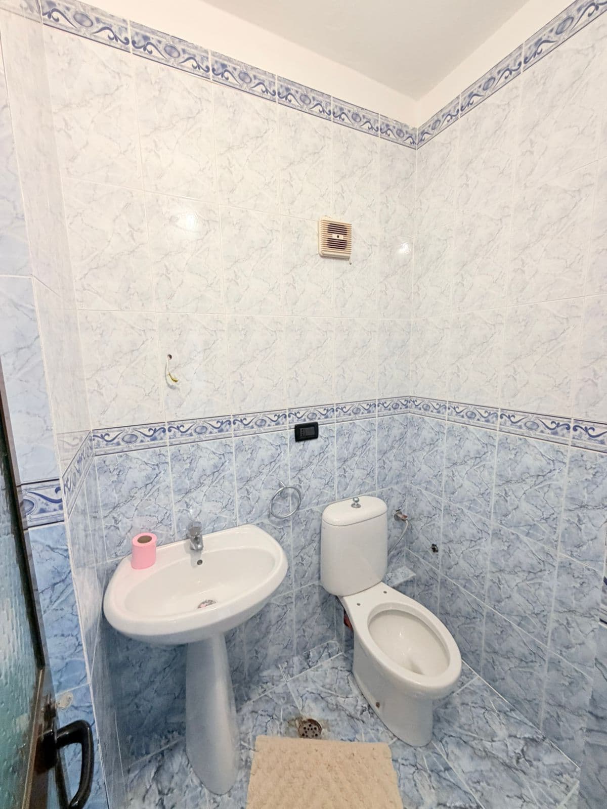 JEPET ME QERA APARTAMENT 2+1+2 PRANE FLAGSHIP CENTER