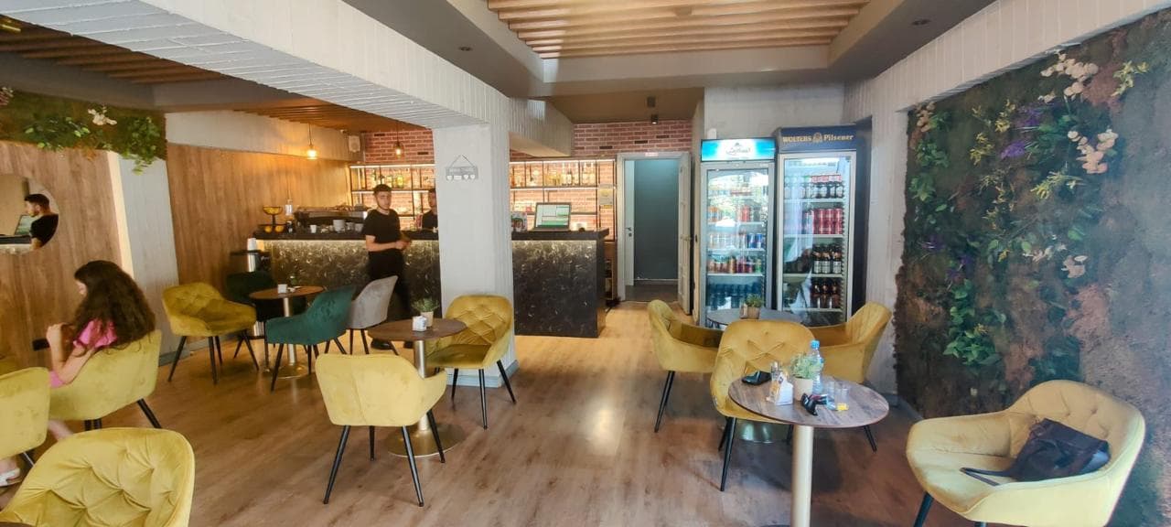 SHITET AMBIENT BIZNESI LOKAL DURRES 3