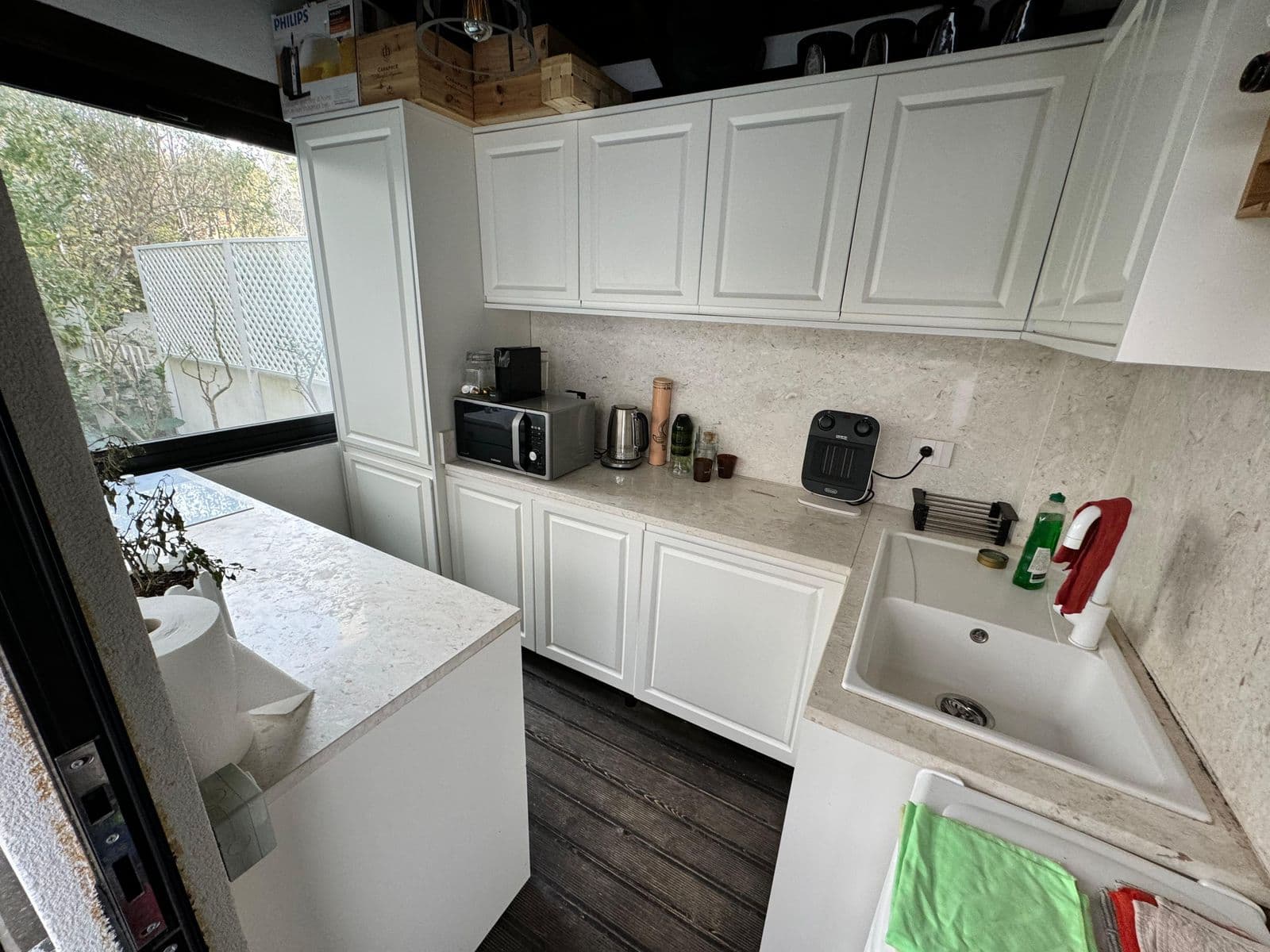 SHITET APARTAMENT 2+1 ME OBORR , QERRET KAVAJE. 3