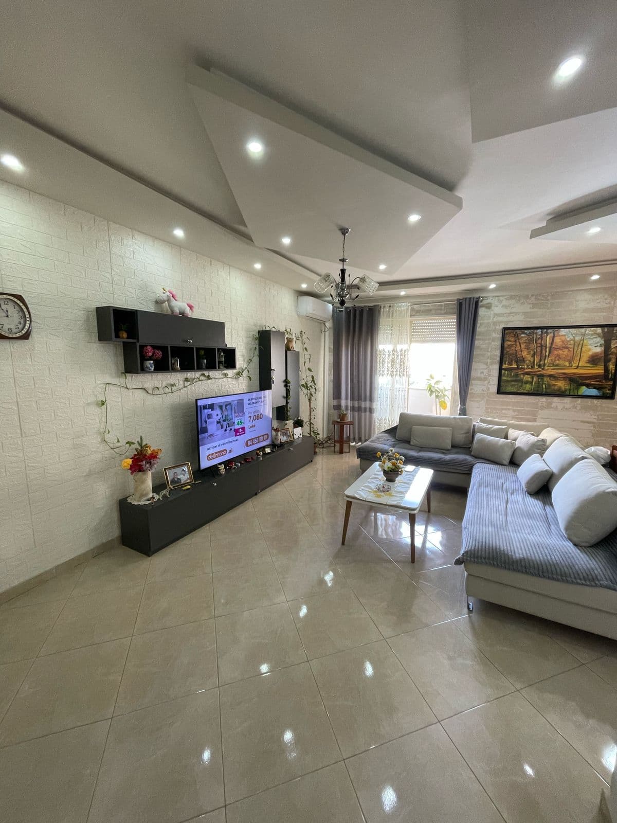 SHITET APARTAMENT 2+1+2 ISH URT , DURRES. 2
